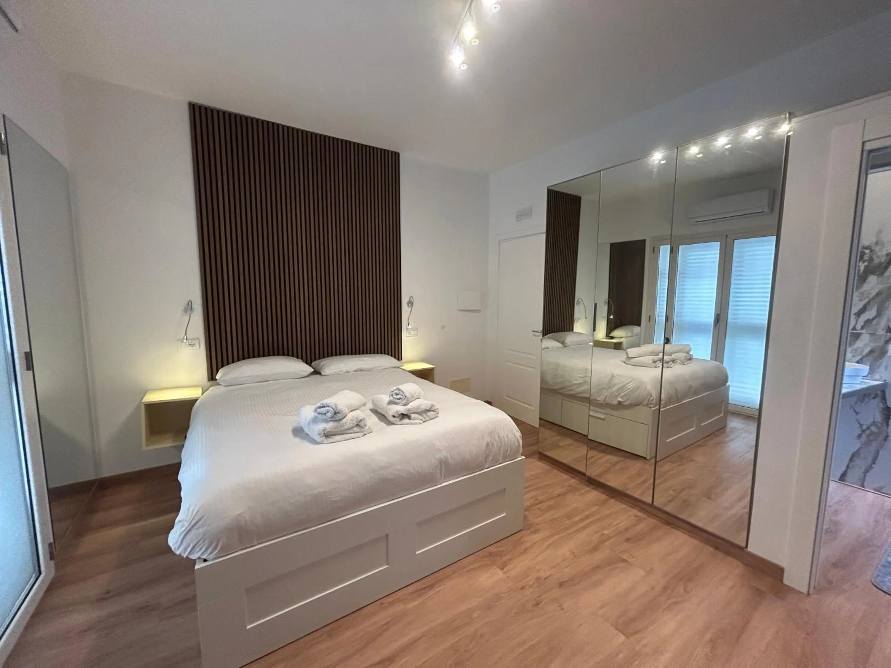 Bed in Confort Suites