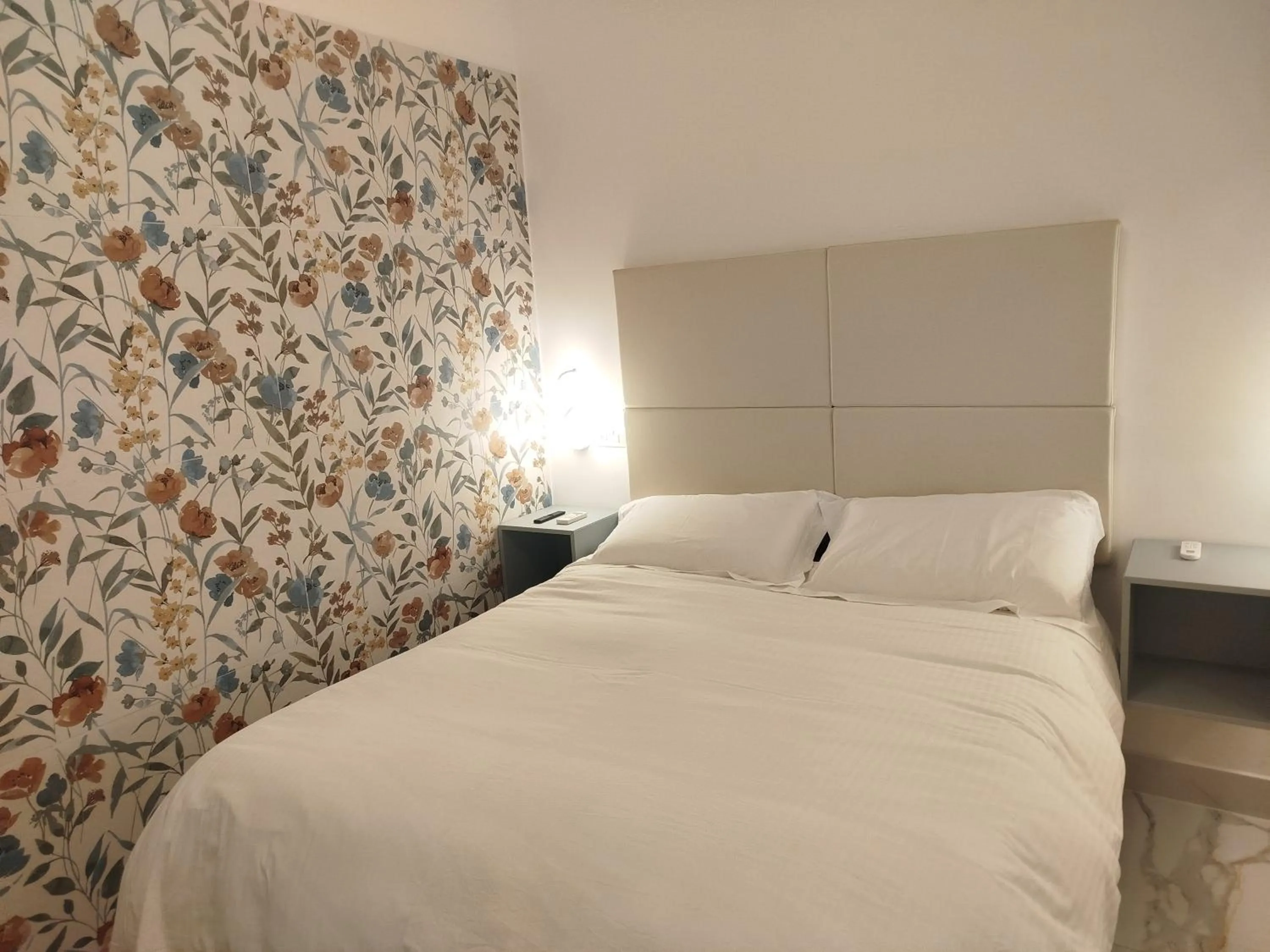 Bed in Confort Suites