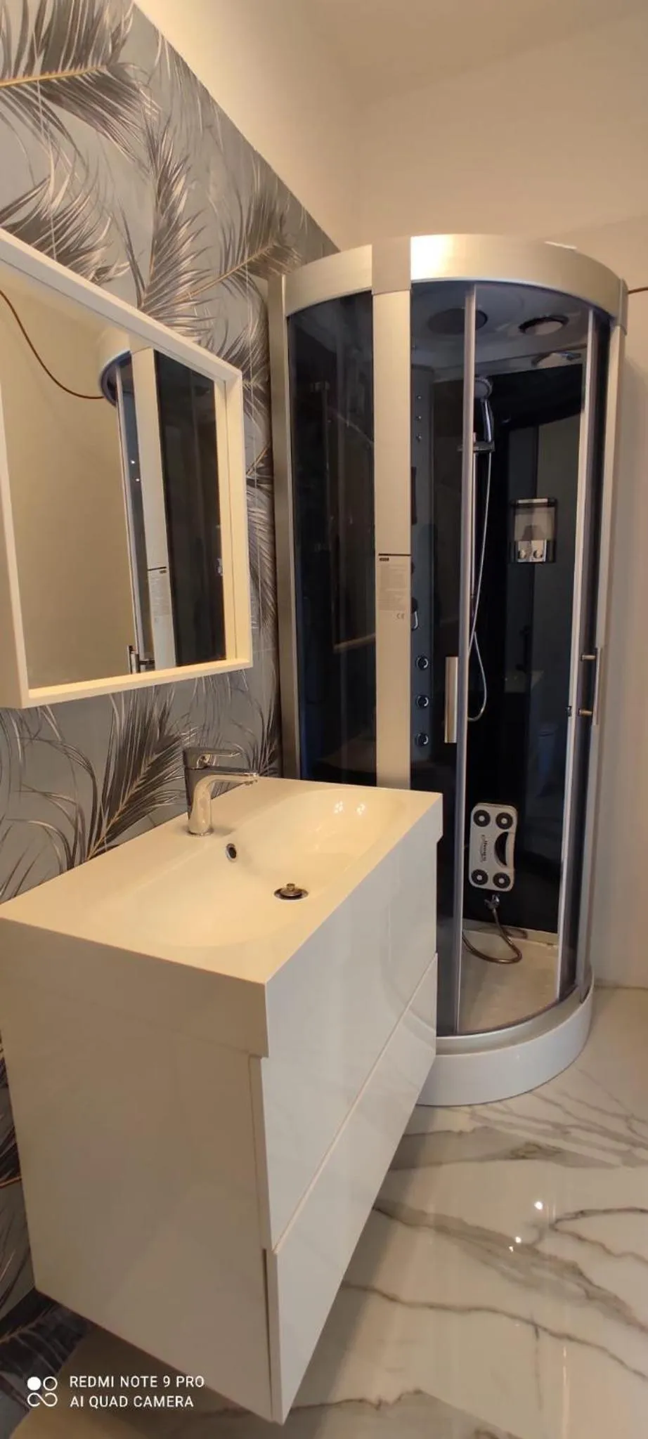 Bathroom in Confort Suites