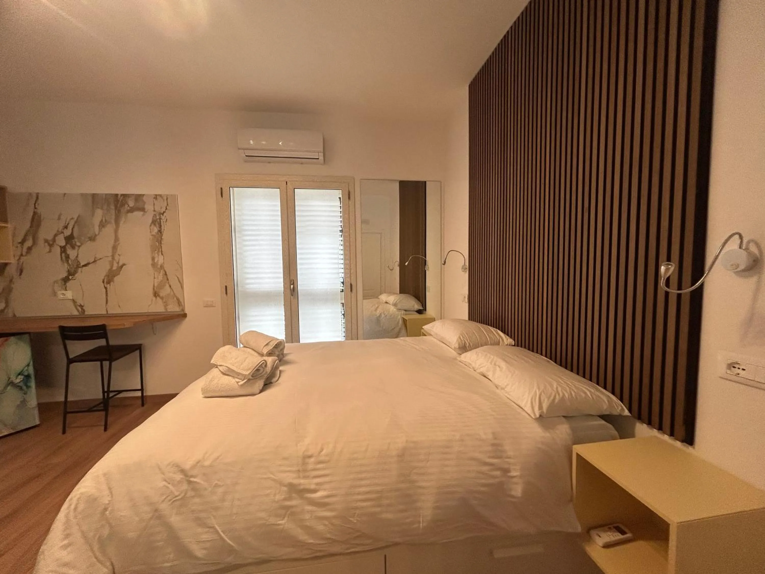 Bed in Confort Suites