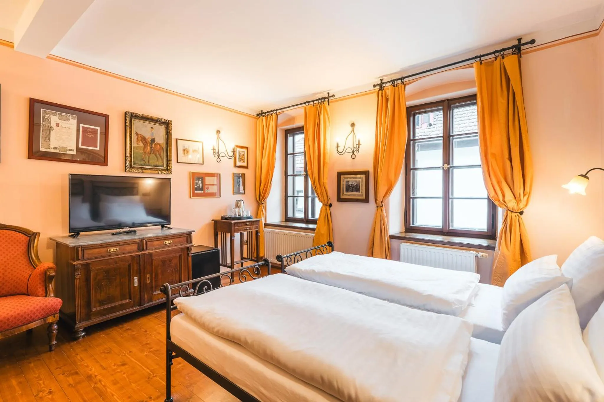 Bed in Hotel Leonardo