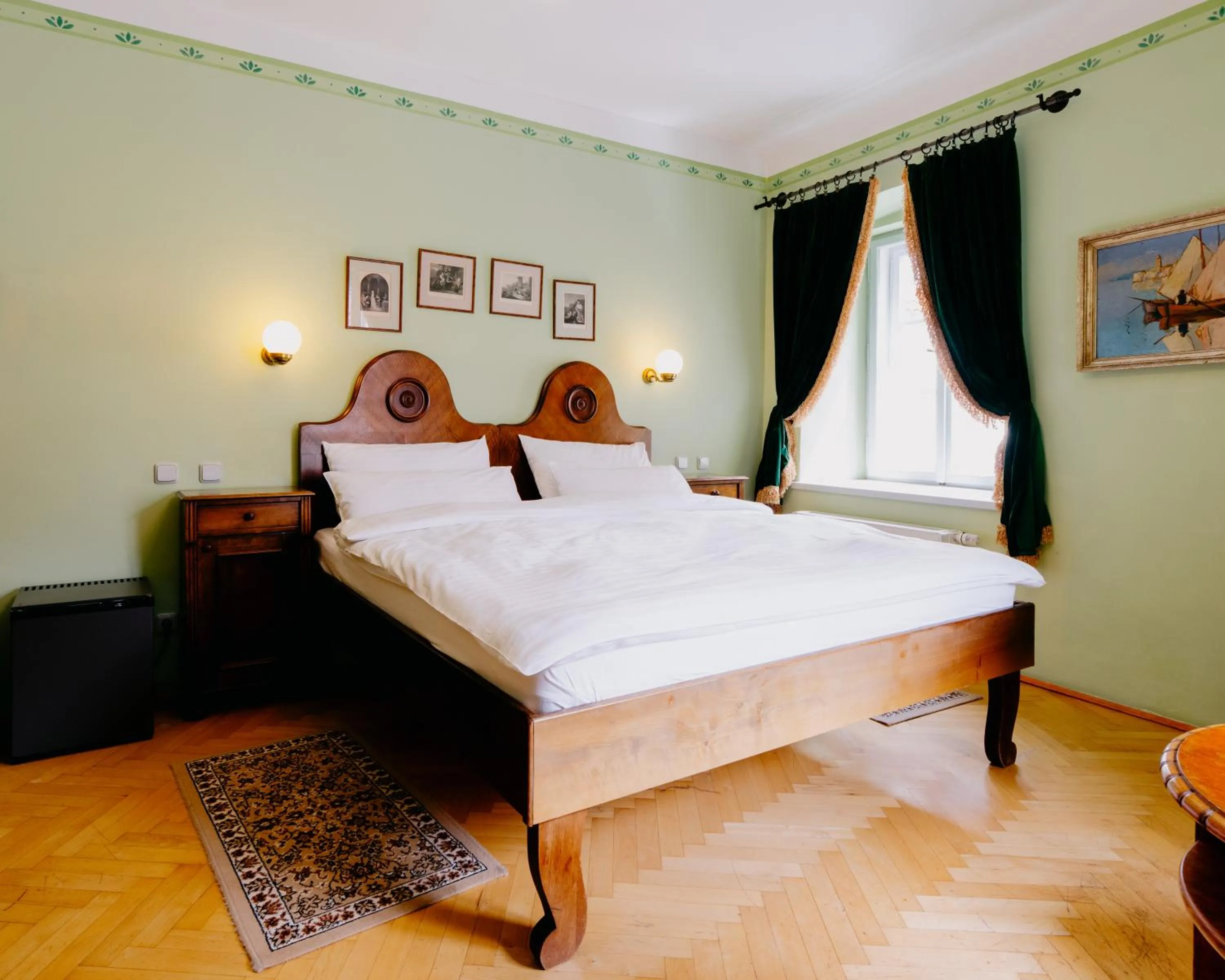 Bed in Hotel Leonardo