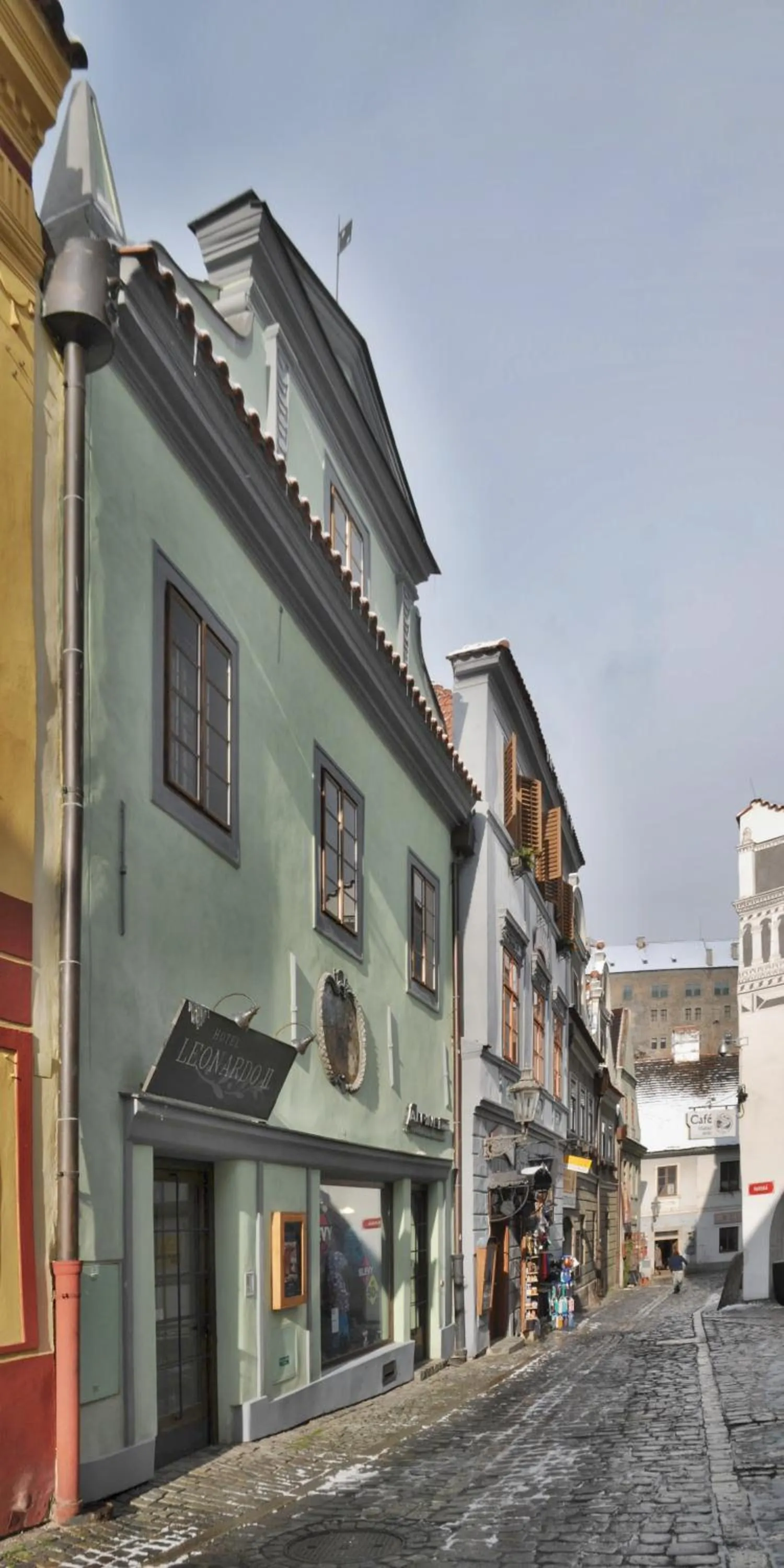 Property building in Hotel Leonardo