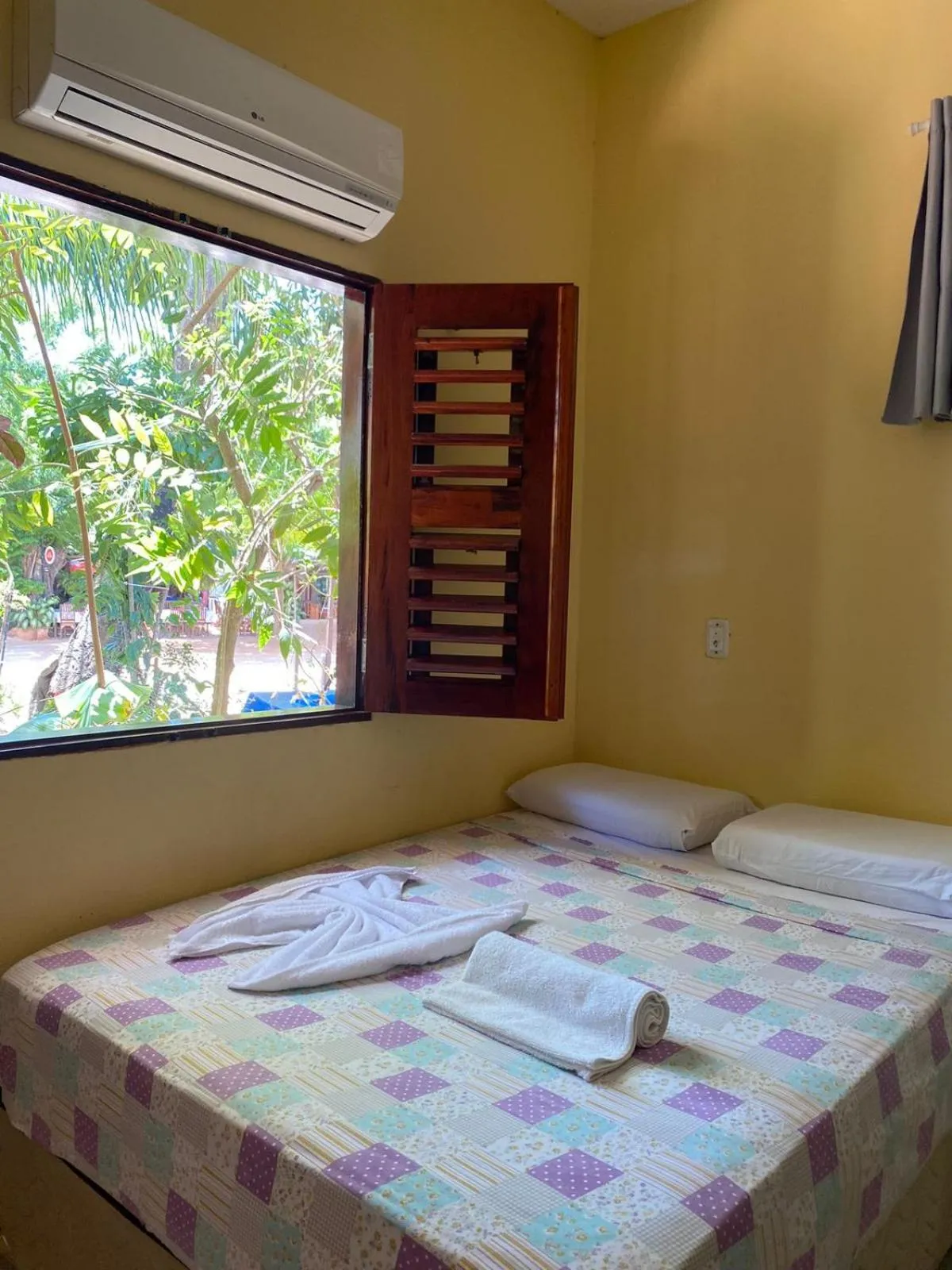 Bedroom, Bed in Pousada do Ary