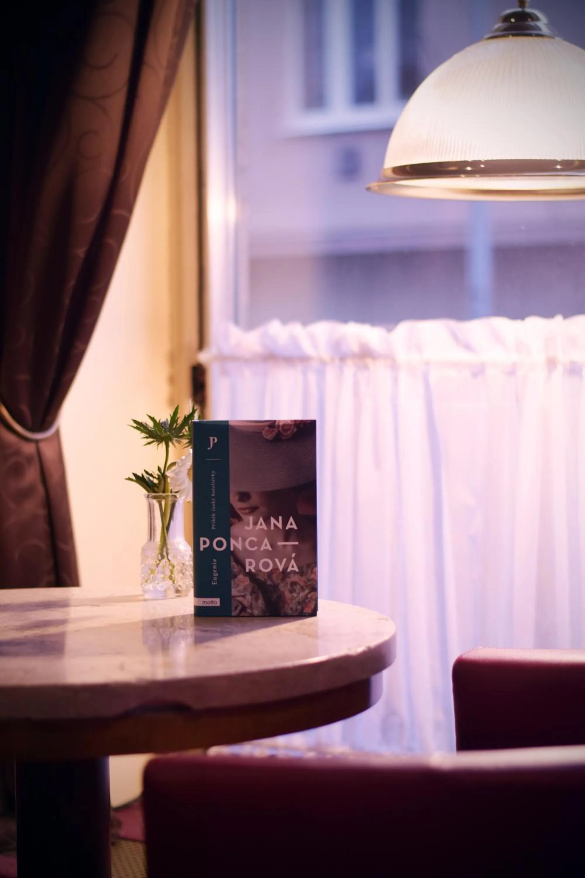 Restaurant/places to eat in Hotel Continental