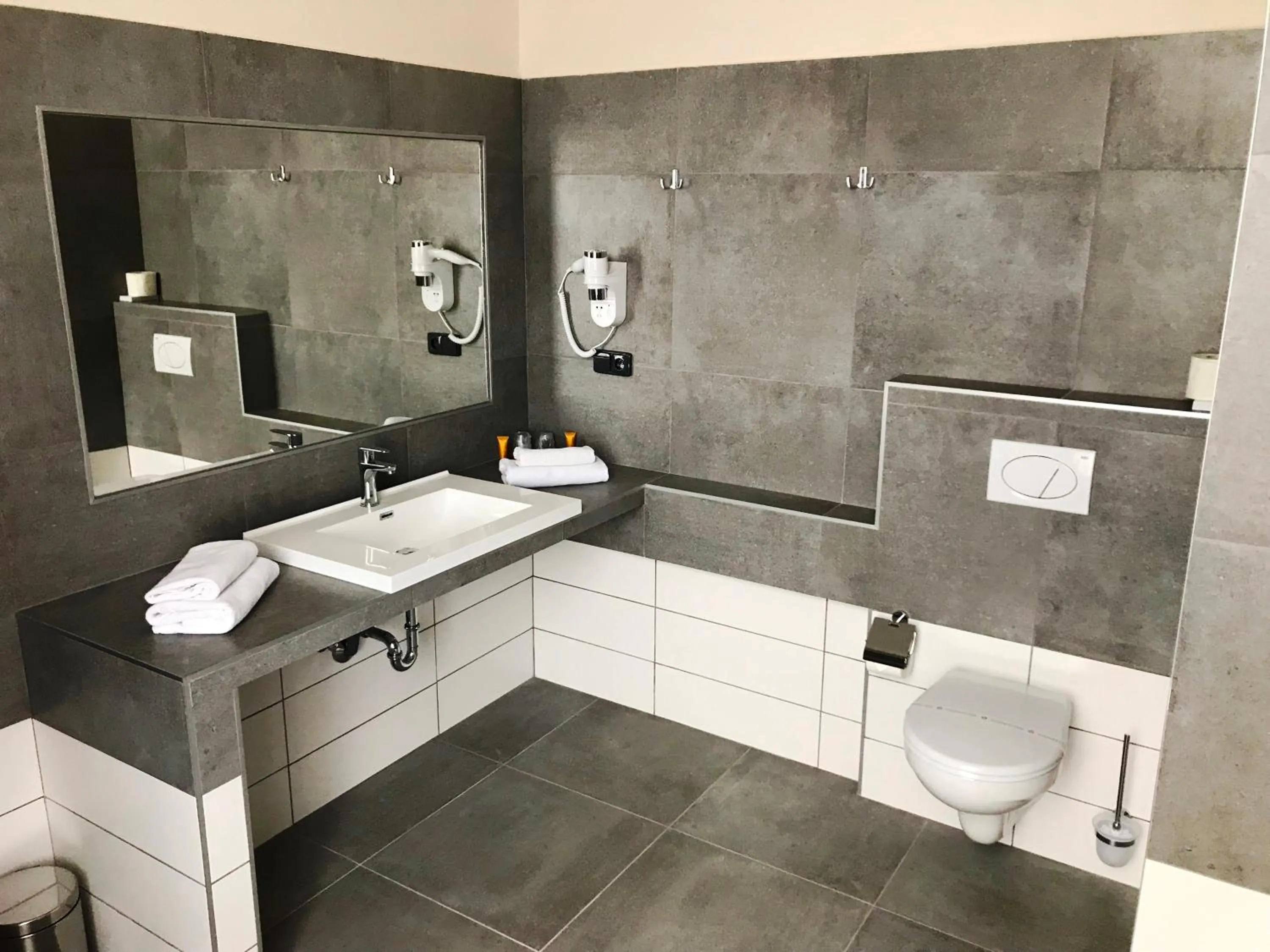 Bathroom in Hotel Continental