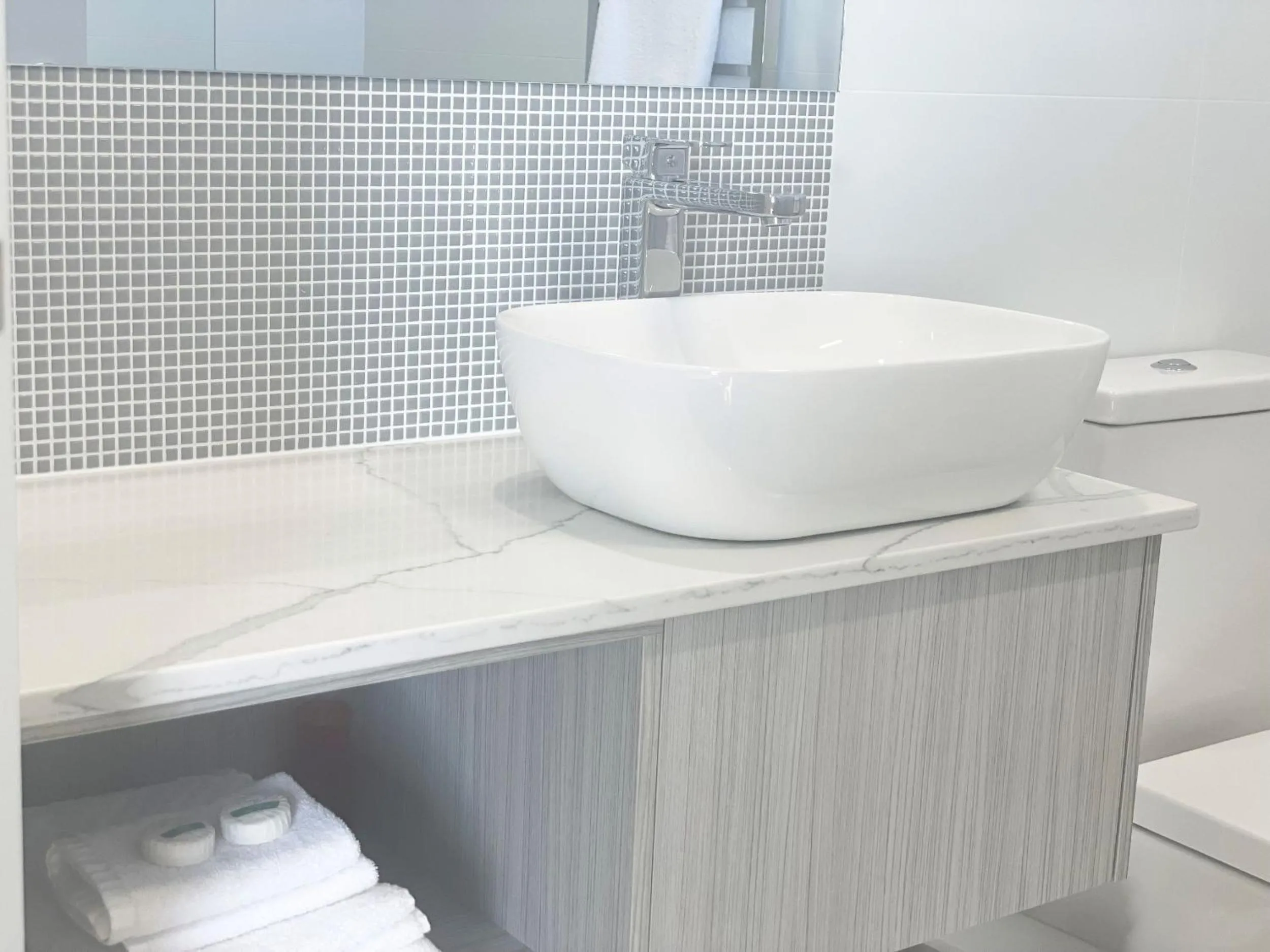 Bathroom in Elimatta Hotel