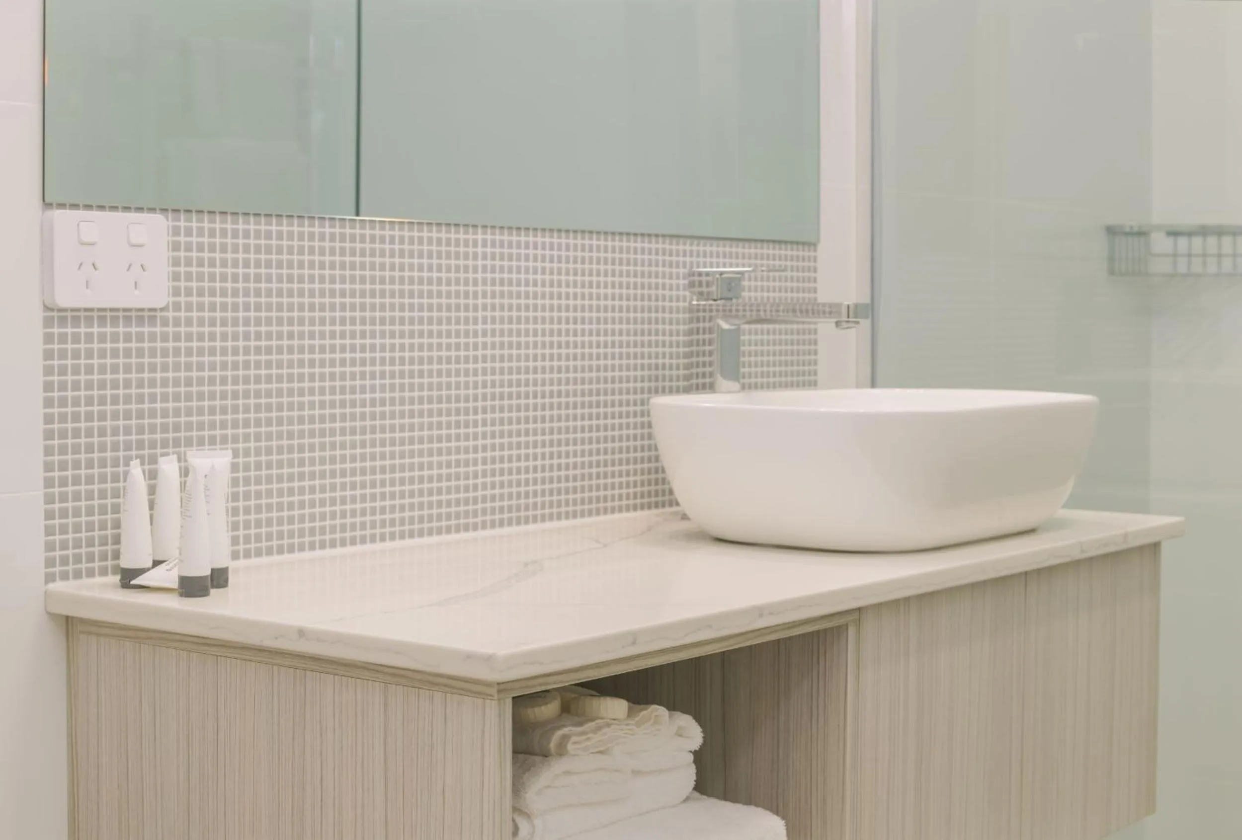 Bathroom in Elimatta Hotel