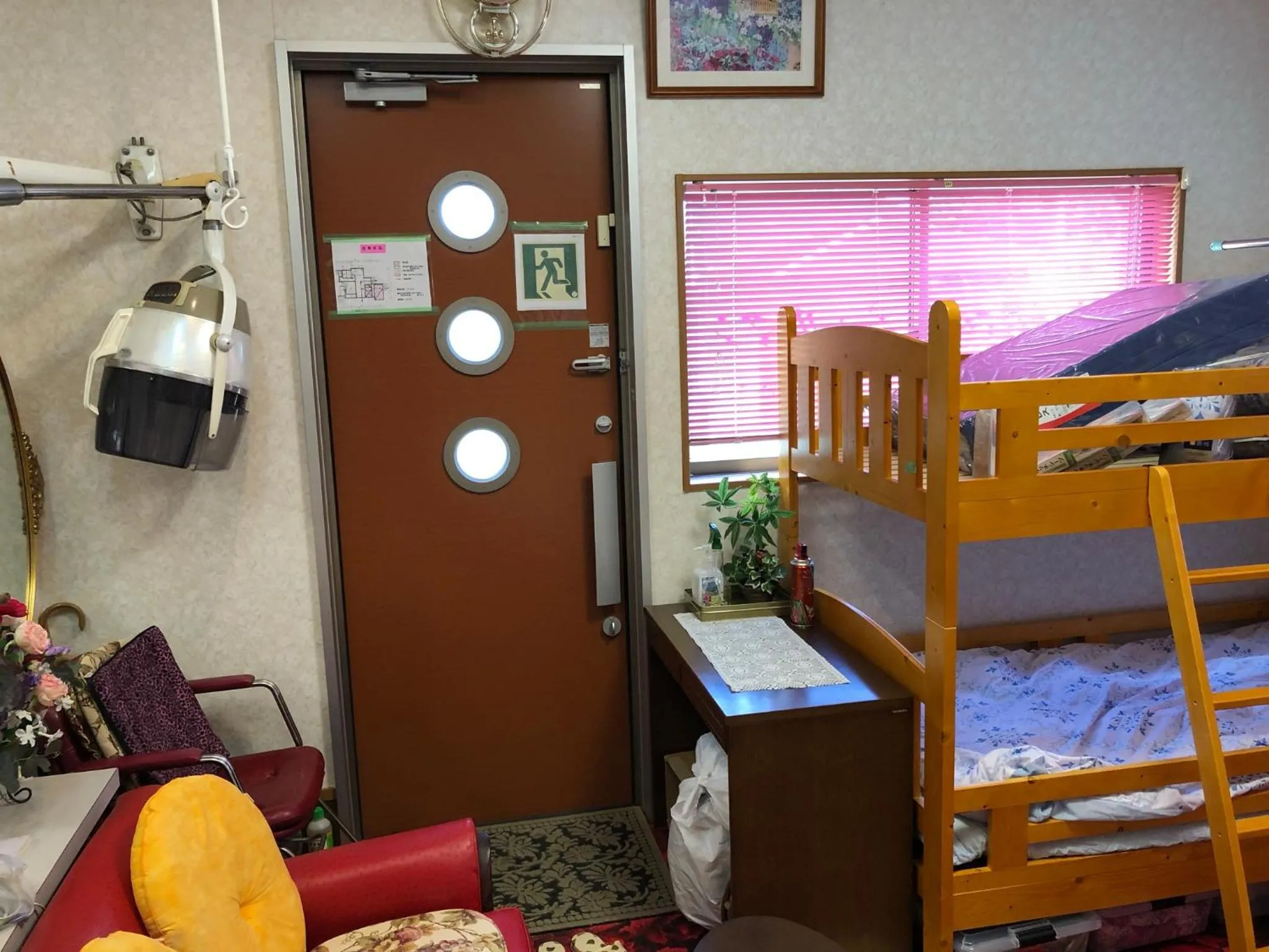 Triple Room - single occupancy in Guest in Shallman