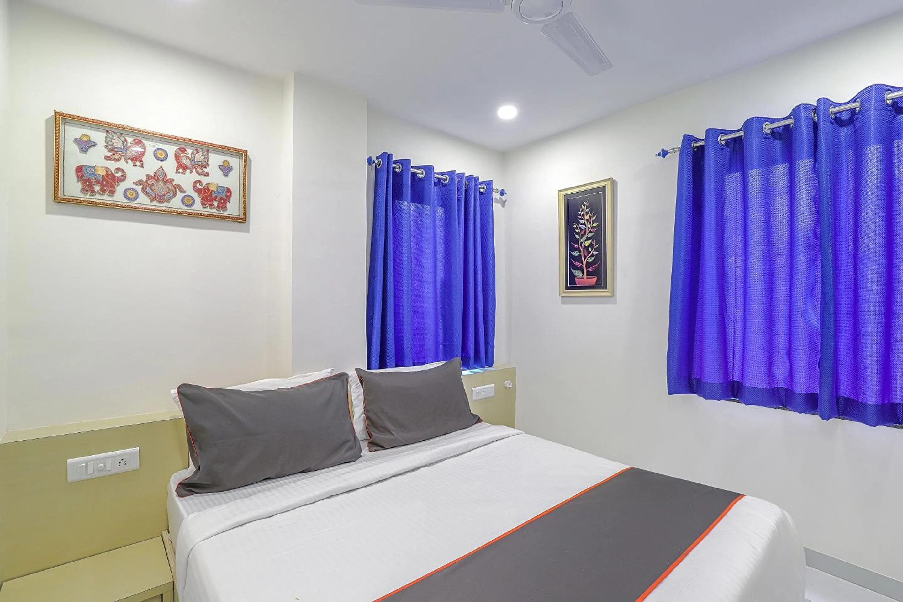 Bedroom in Super Hotel O La Veera