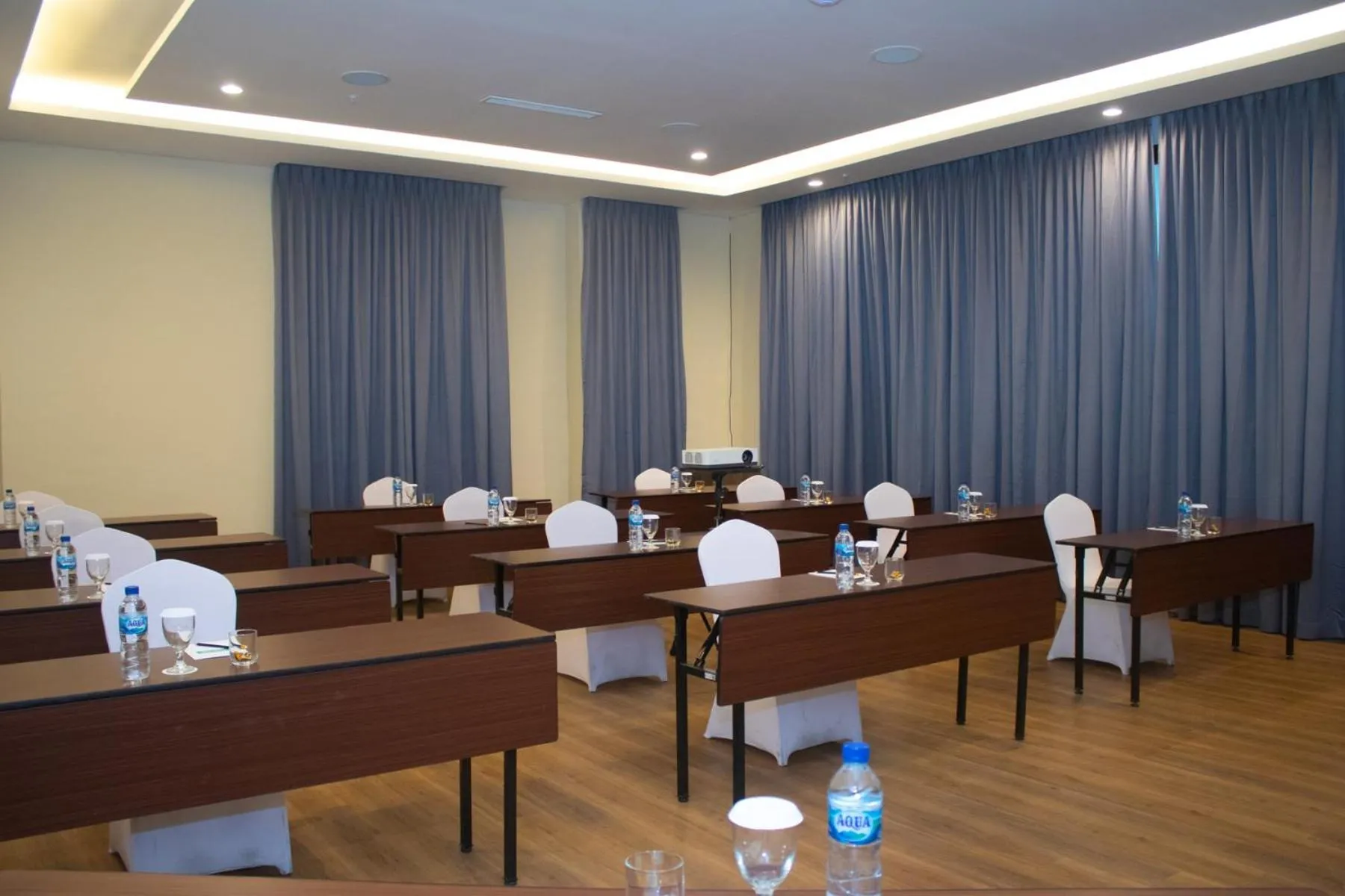 Business facilities in Parkside Gayo Petro Hotel Takengon
