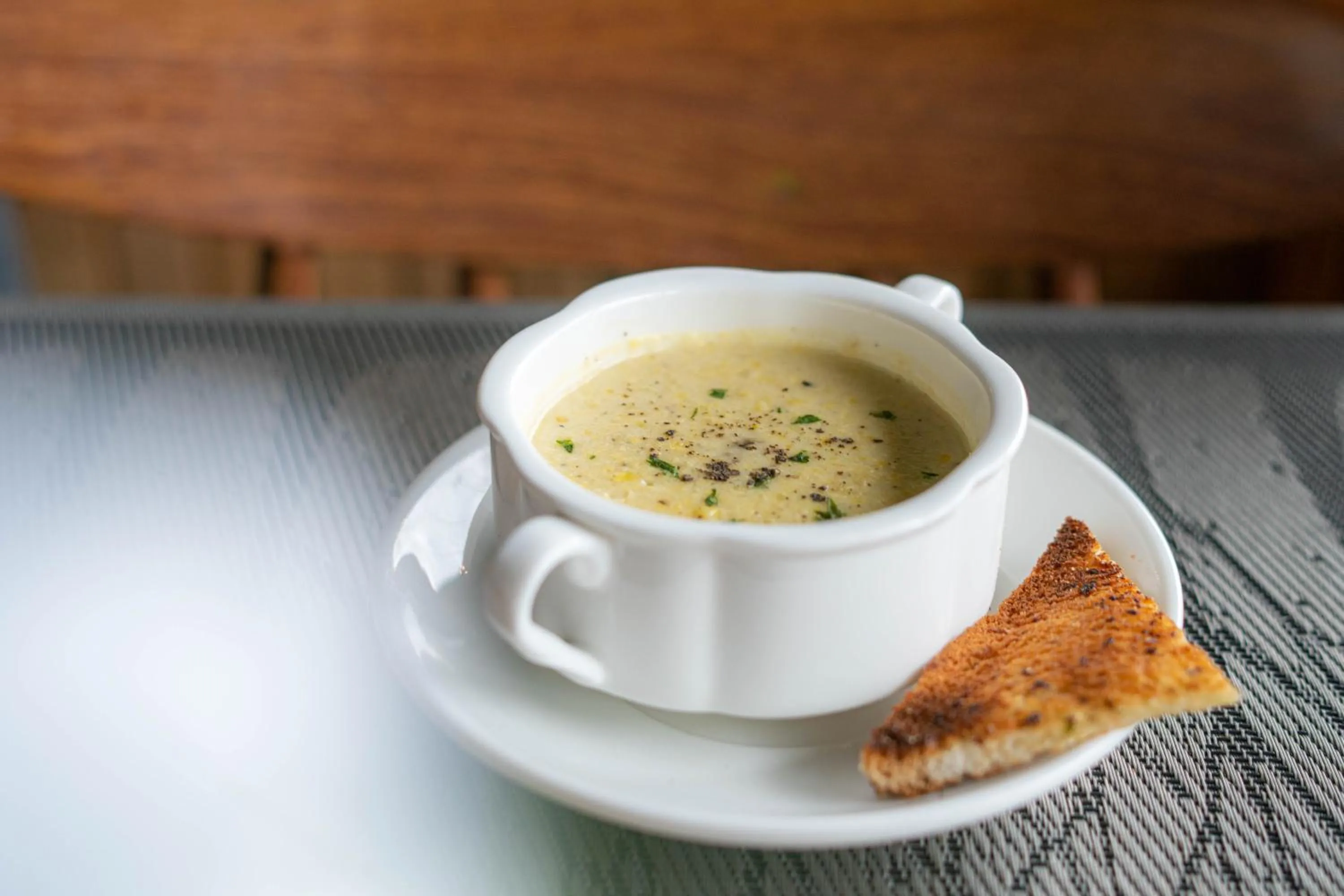 Restaurant/places to eat in Parkside Gayo Petro Hotel Takengon