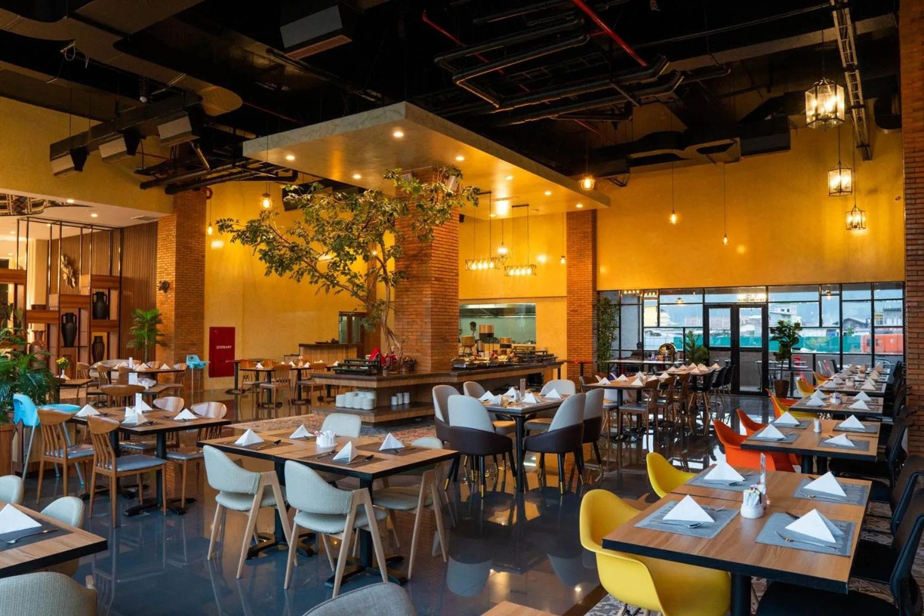 Restaurant/places to eat in Parkside Gayo Petro Hotel Takengon