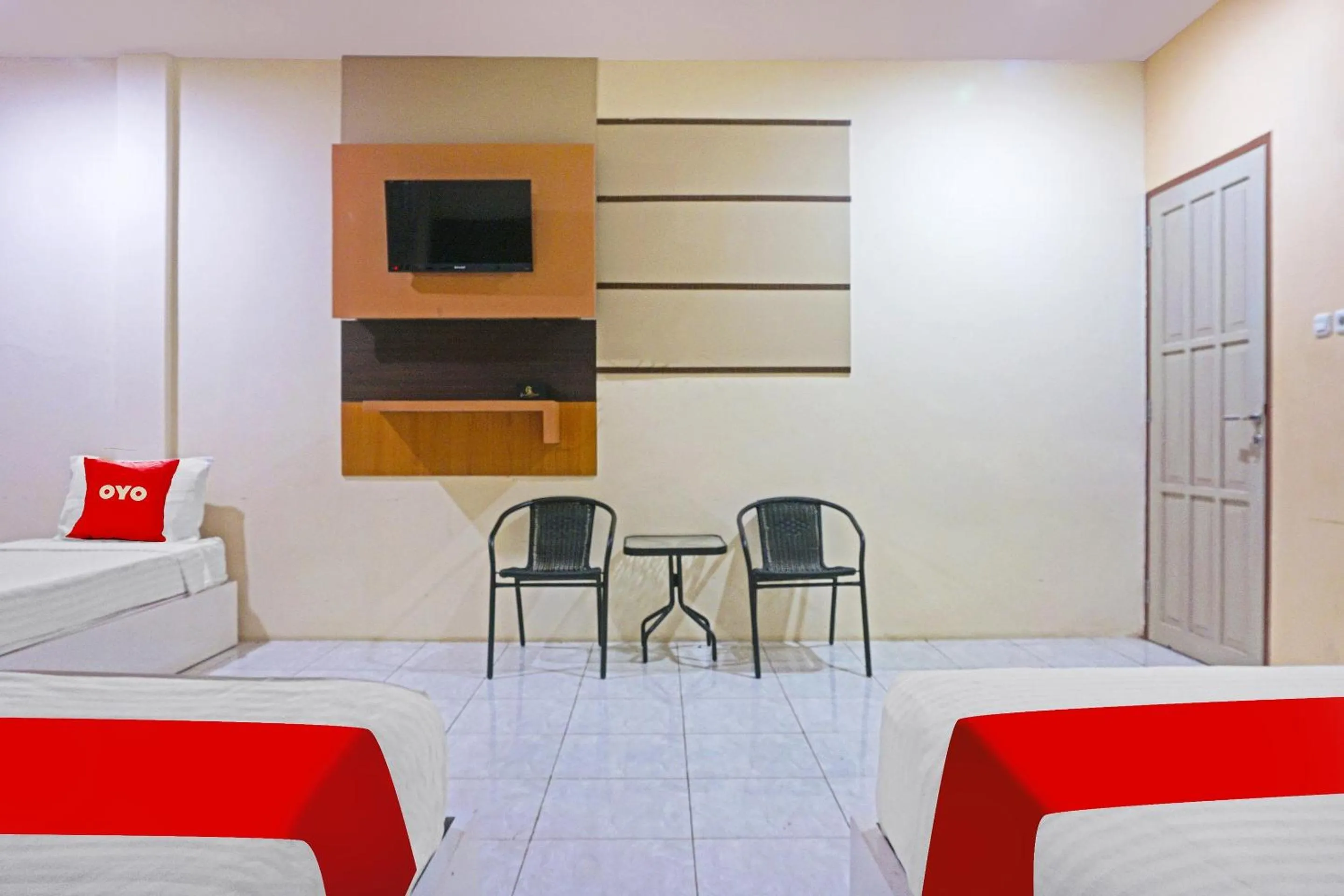 Bedroom, Bed in COLLECTION O 91331 Hotel Grand Saota Soppeng