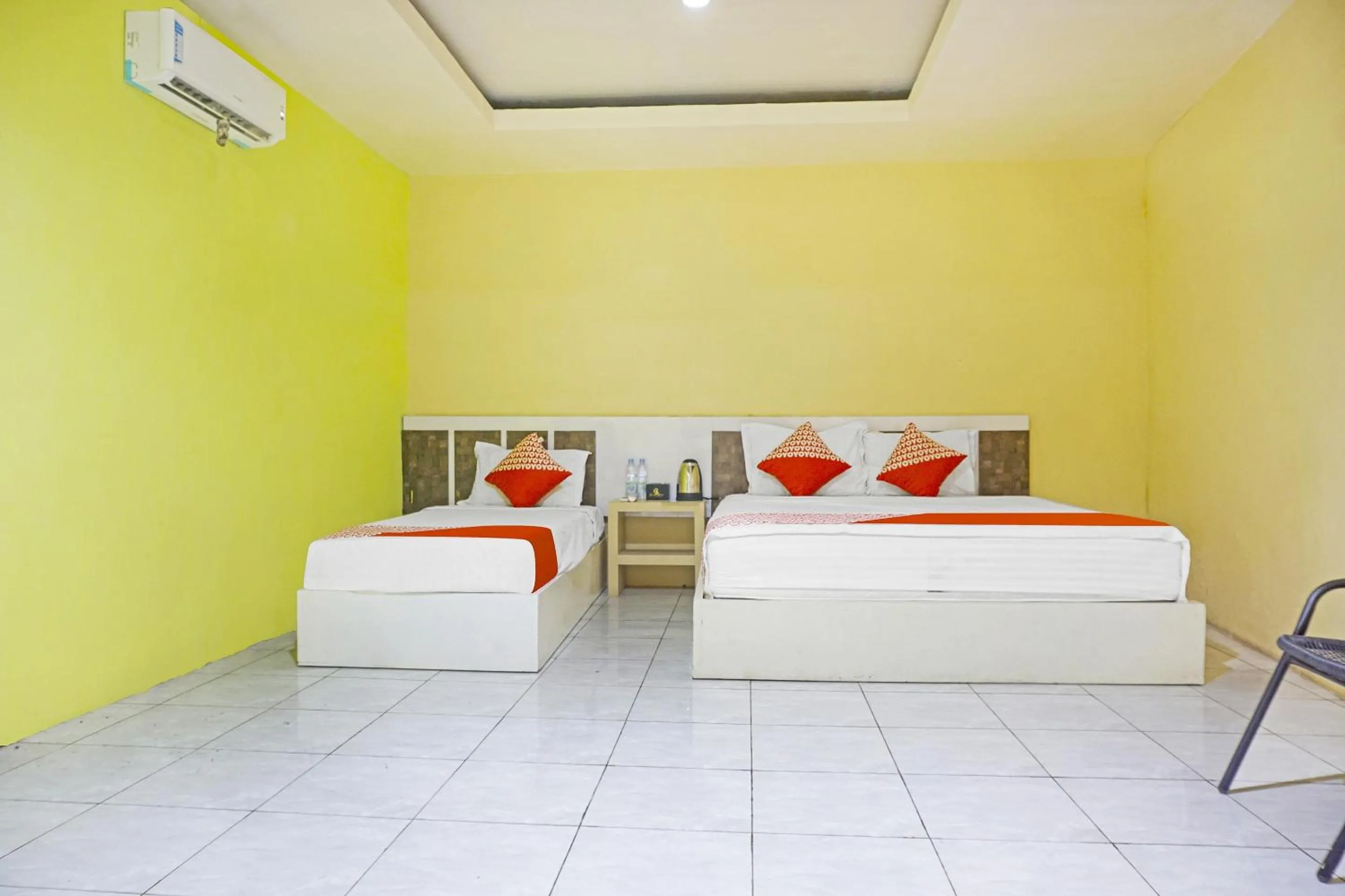 Bedroom, Bed in COLLECTION O 91331 Hotel Grand Saota Soppeng