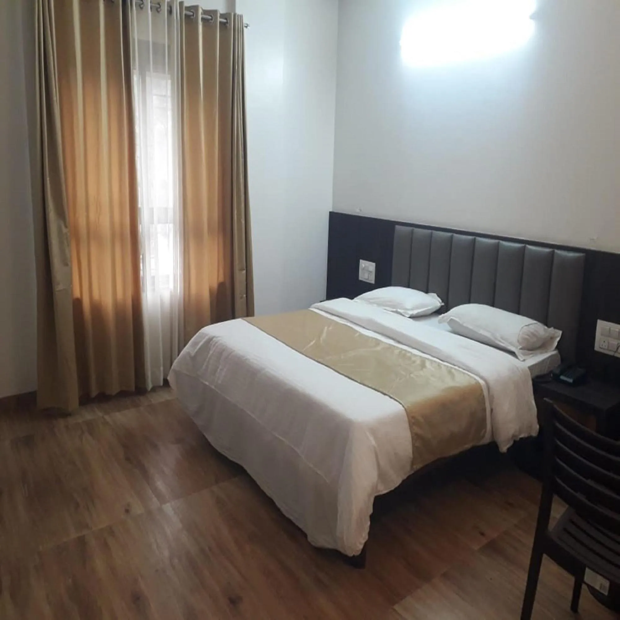 Standard Twin Room in Hotel Shiv Sangram