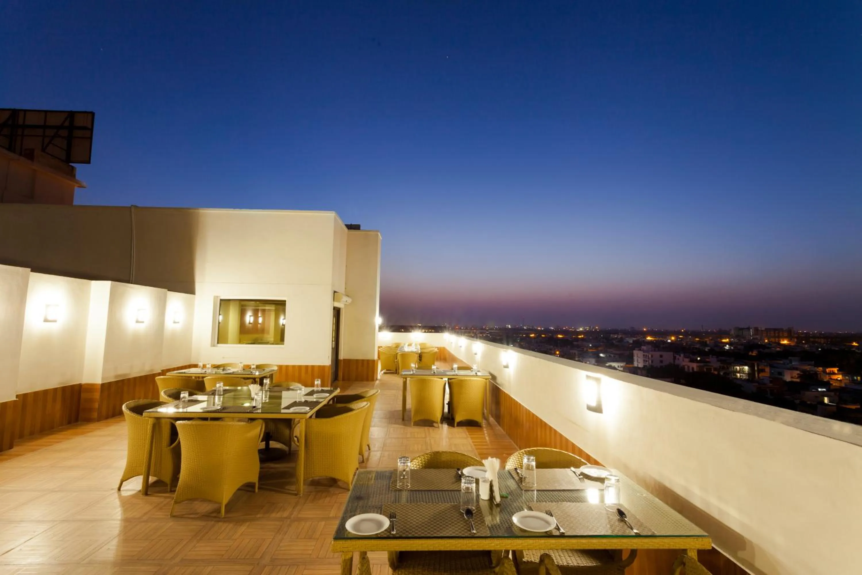 Restaurant/places to eat in Ginger Jaipur