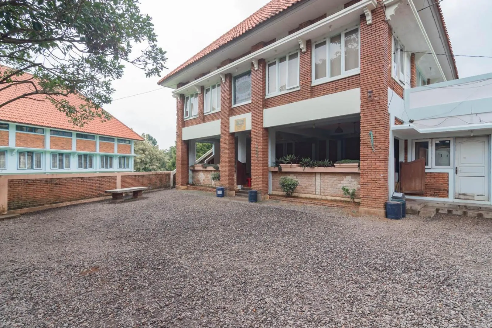 Property building in Urbanview Hotel Syariah Insani Cisarua Puncak