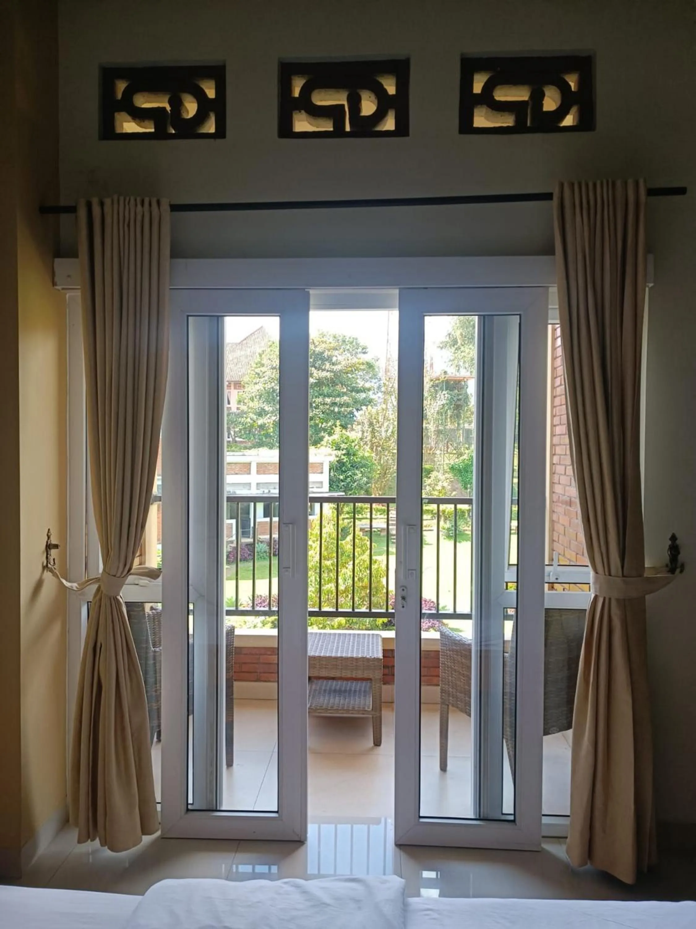 Bedroom in Urbanview Hotel Syariah Insani Cisarua Puncak