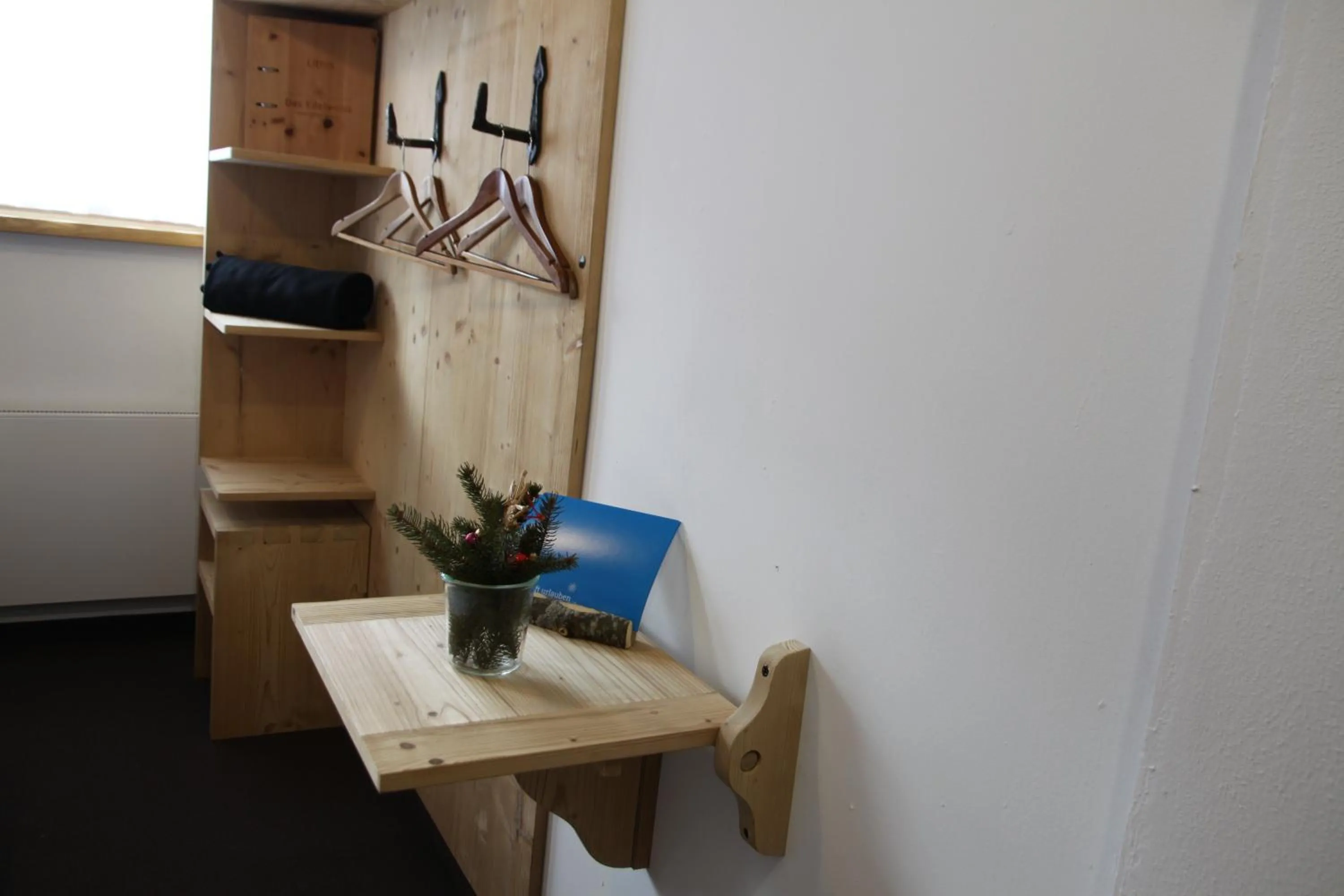 wardrobe in Das Edelweiss