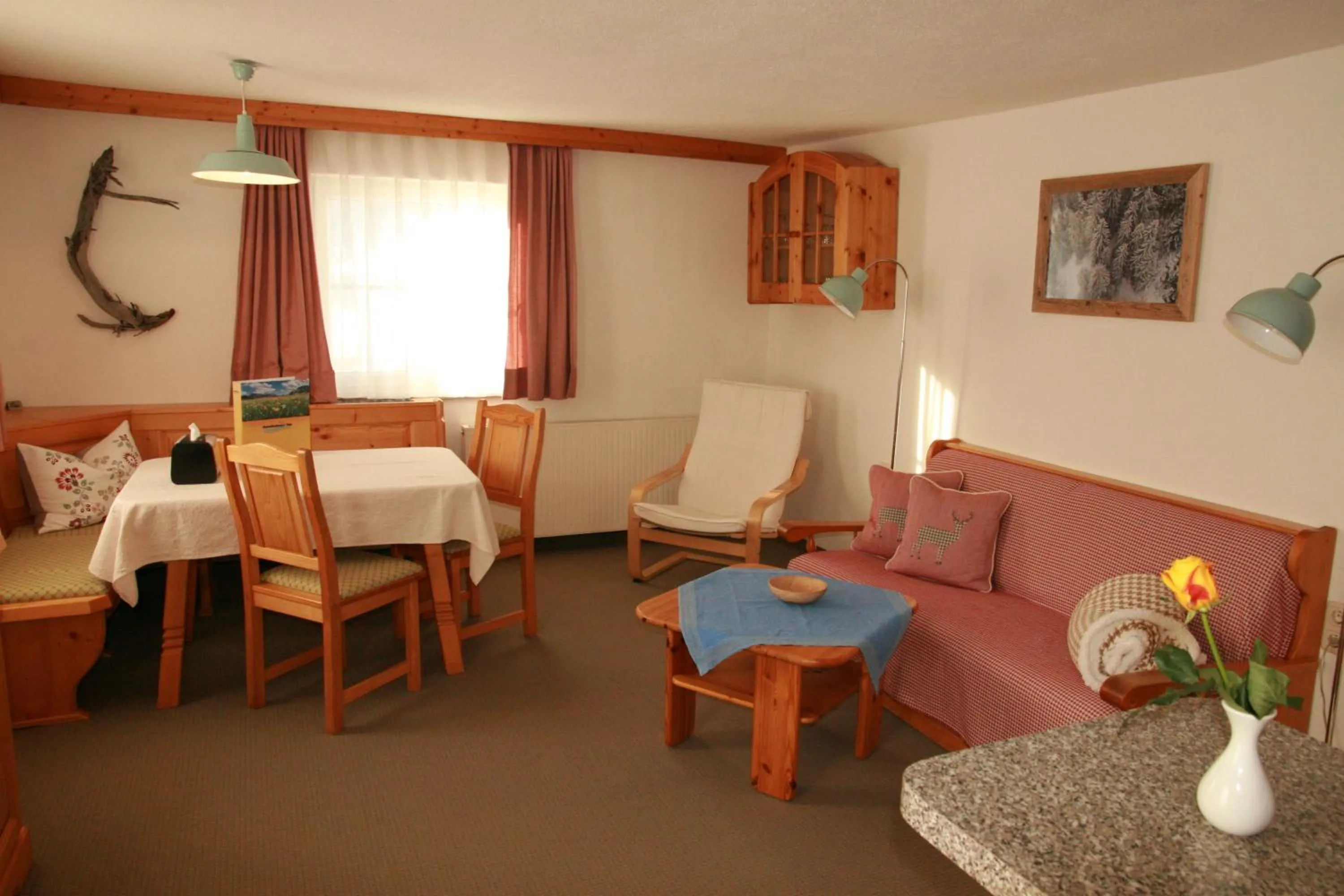 Living room, Bed in Das Edelweiss