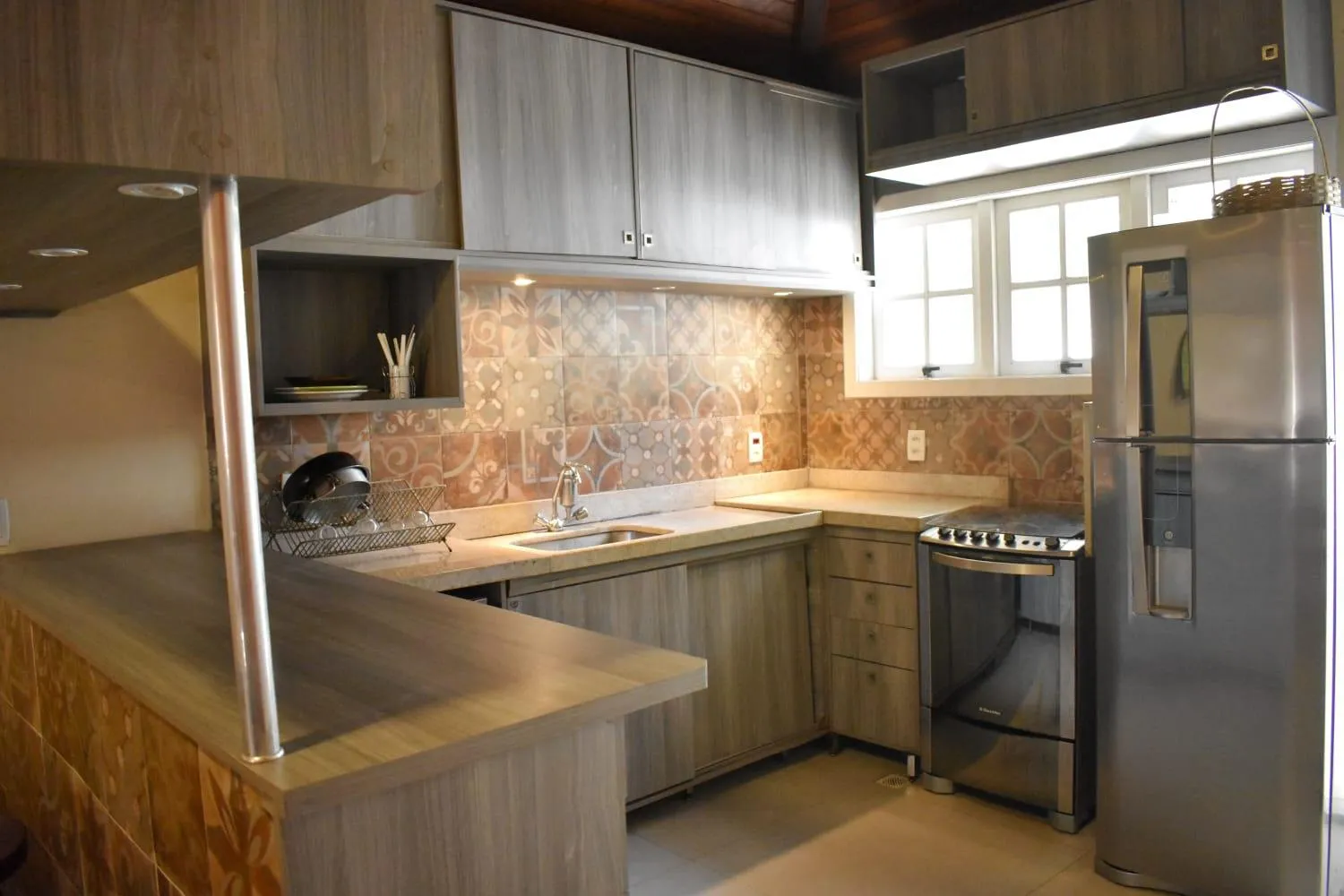 Kitchen or kitchenette in Hibiscus Center
