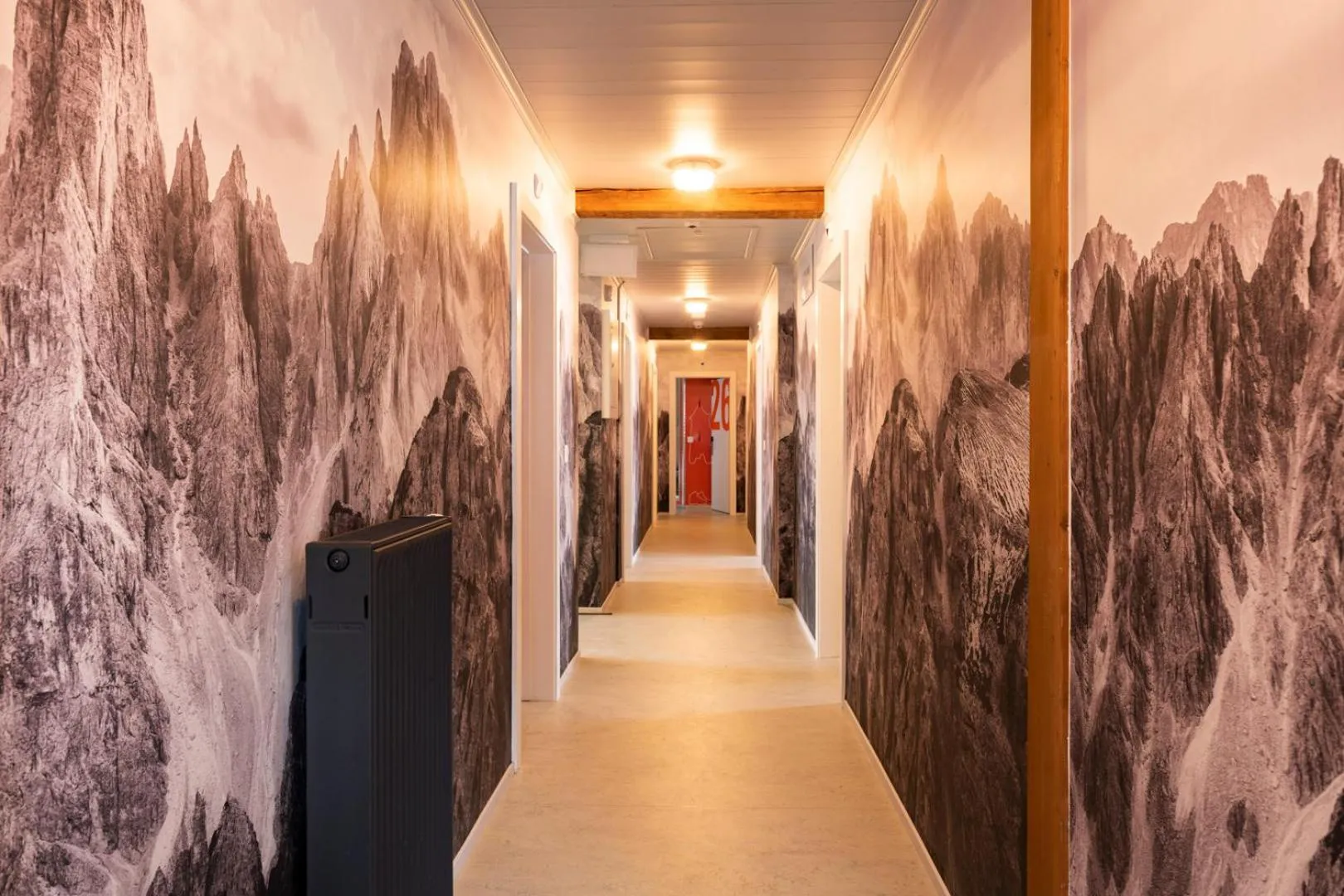 Decorative detail in Peanut Mountain Lodge & Le Communal