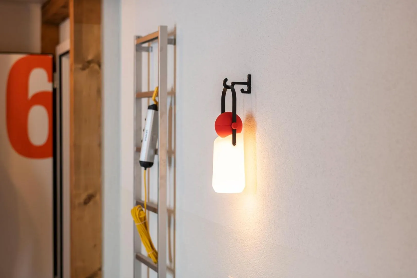 Decorative detail in Peanut Mountain Lodge & Le Communal