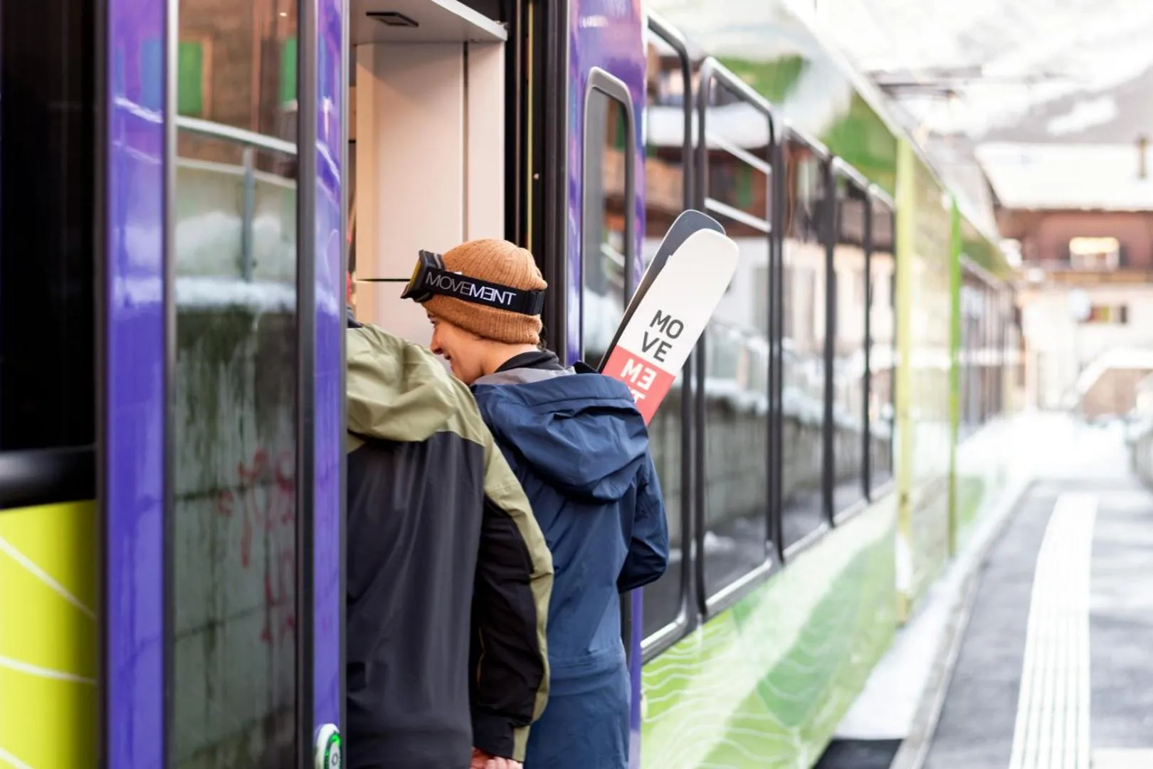 Skiing in Peanut Mountain Lodge & Le Communal