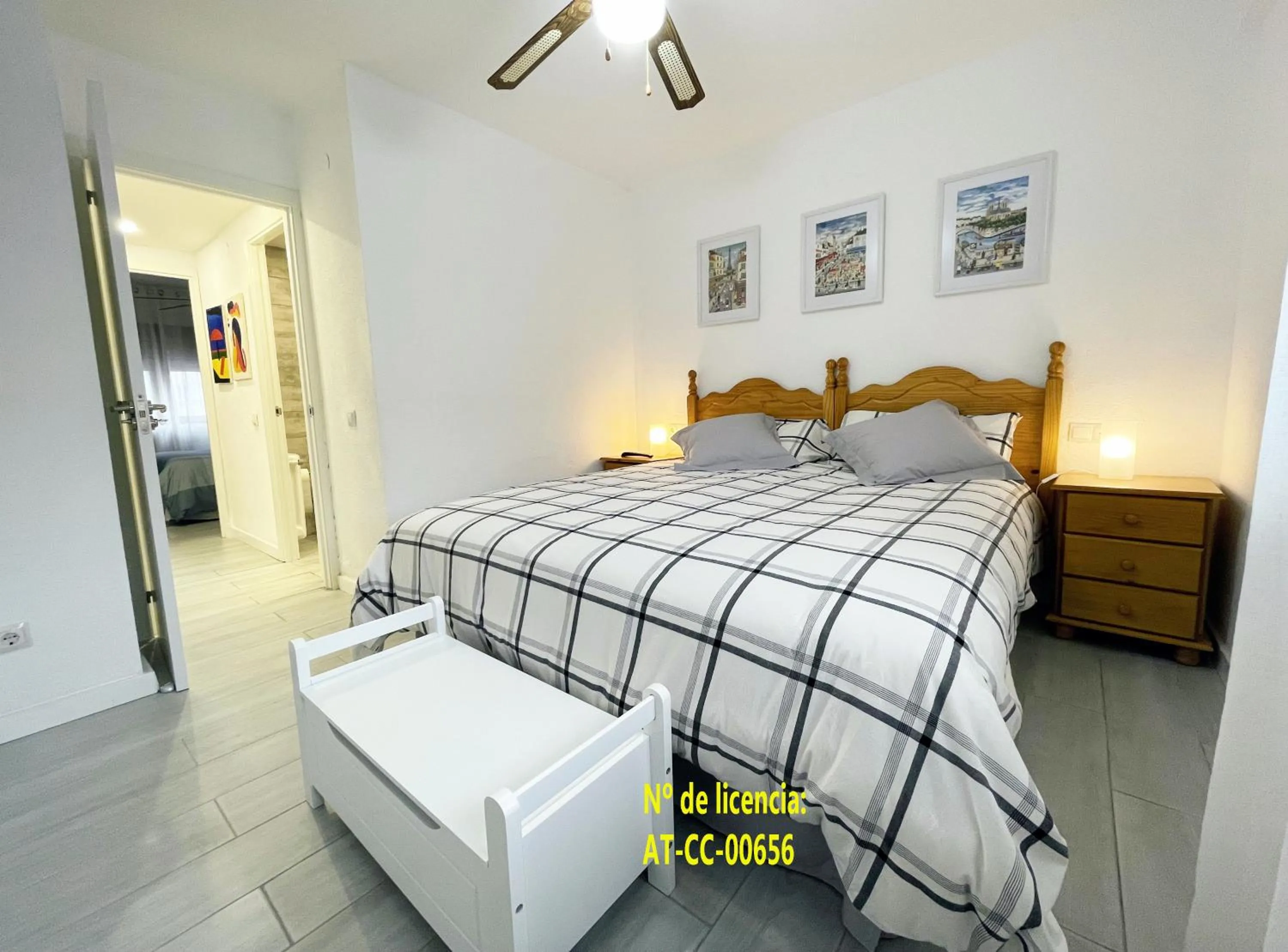 Bedroom, Bed in Hervas Centro Apartamento IDEAL FAMILIAS 6 adultos y 2 niños-