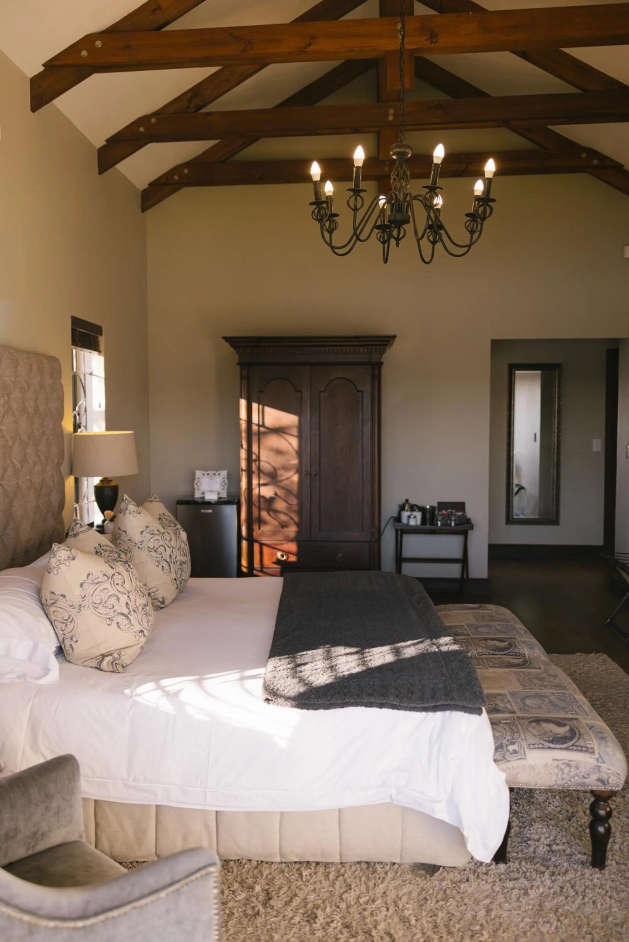 Bedroom, Bed in Under Oaks Guesthouse