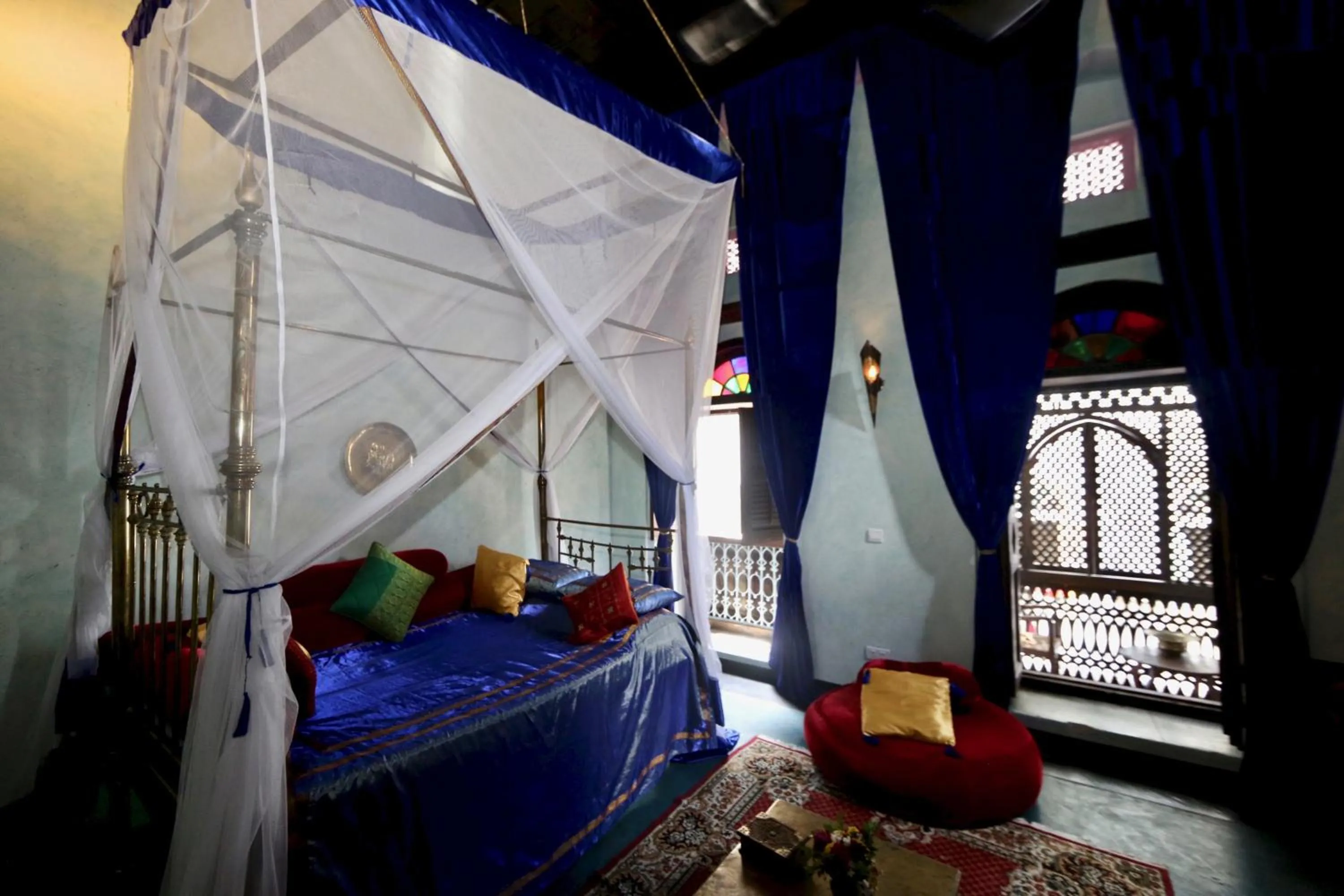 Balcony/Terrace, Bed in Emerson on Hurumzi