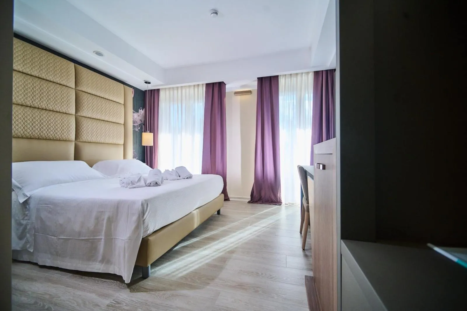 Bed in PARK HOTEL LE DUNE DI GIOVINO