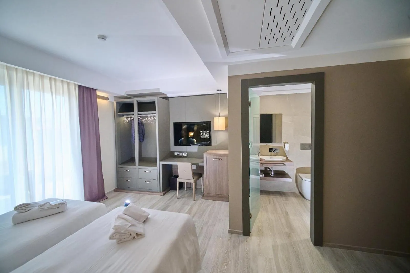 Bed in PARK HOTEL LE DUNE DI GIOVINO