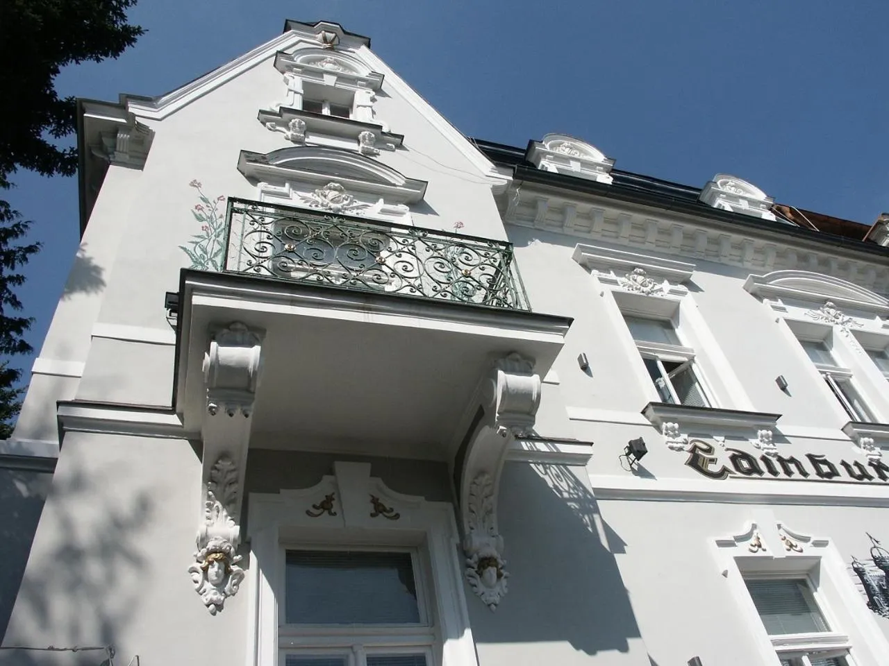 Facade/entrance in Edinburgh