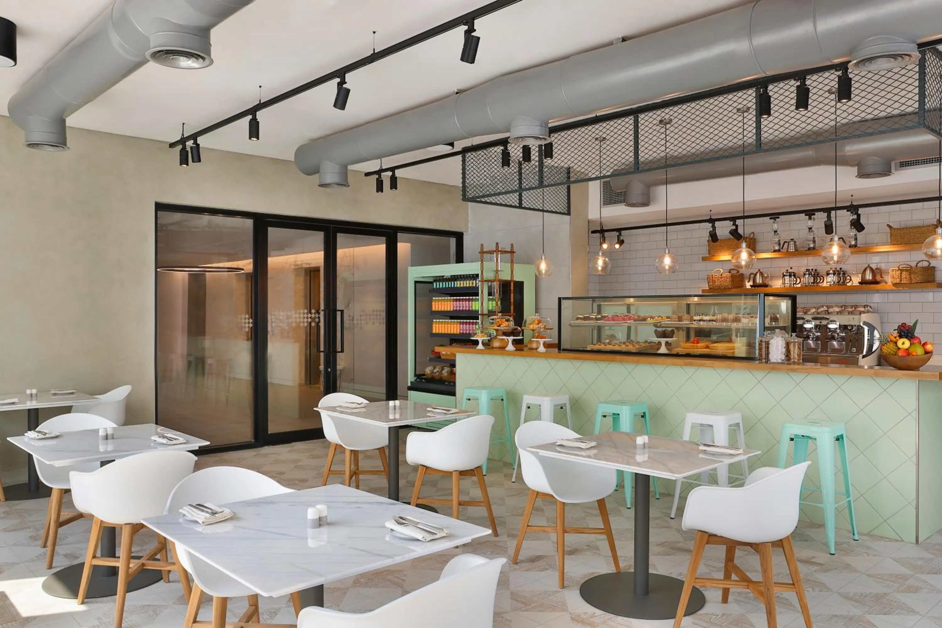 Restaurant/places to eat in Doubletree By Hilton Abu Dhabi Yas Island Residences