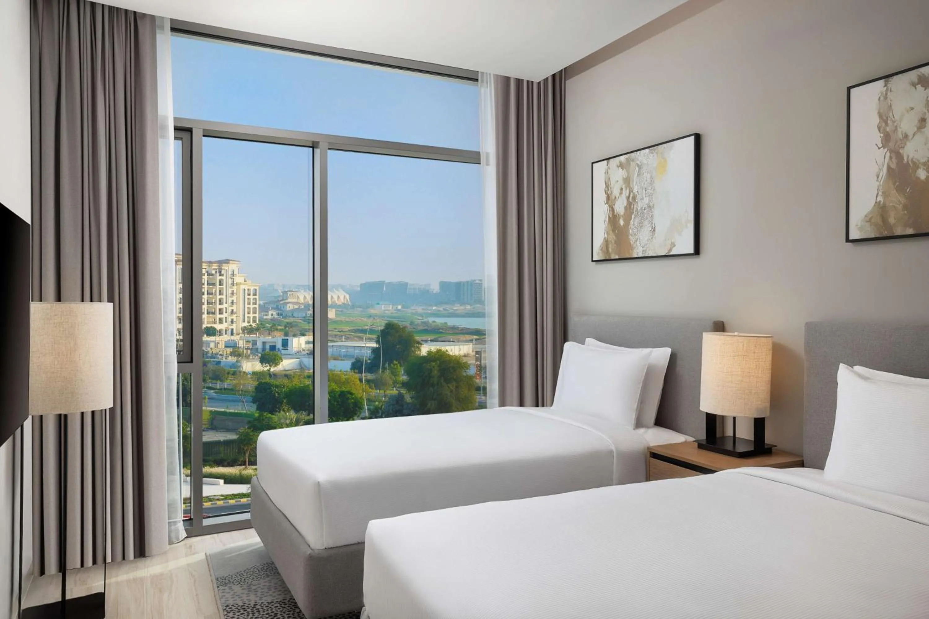 Bedroom, Bed in Doubletree By Hilton Abu Dhabi Yas Island Residences