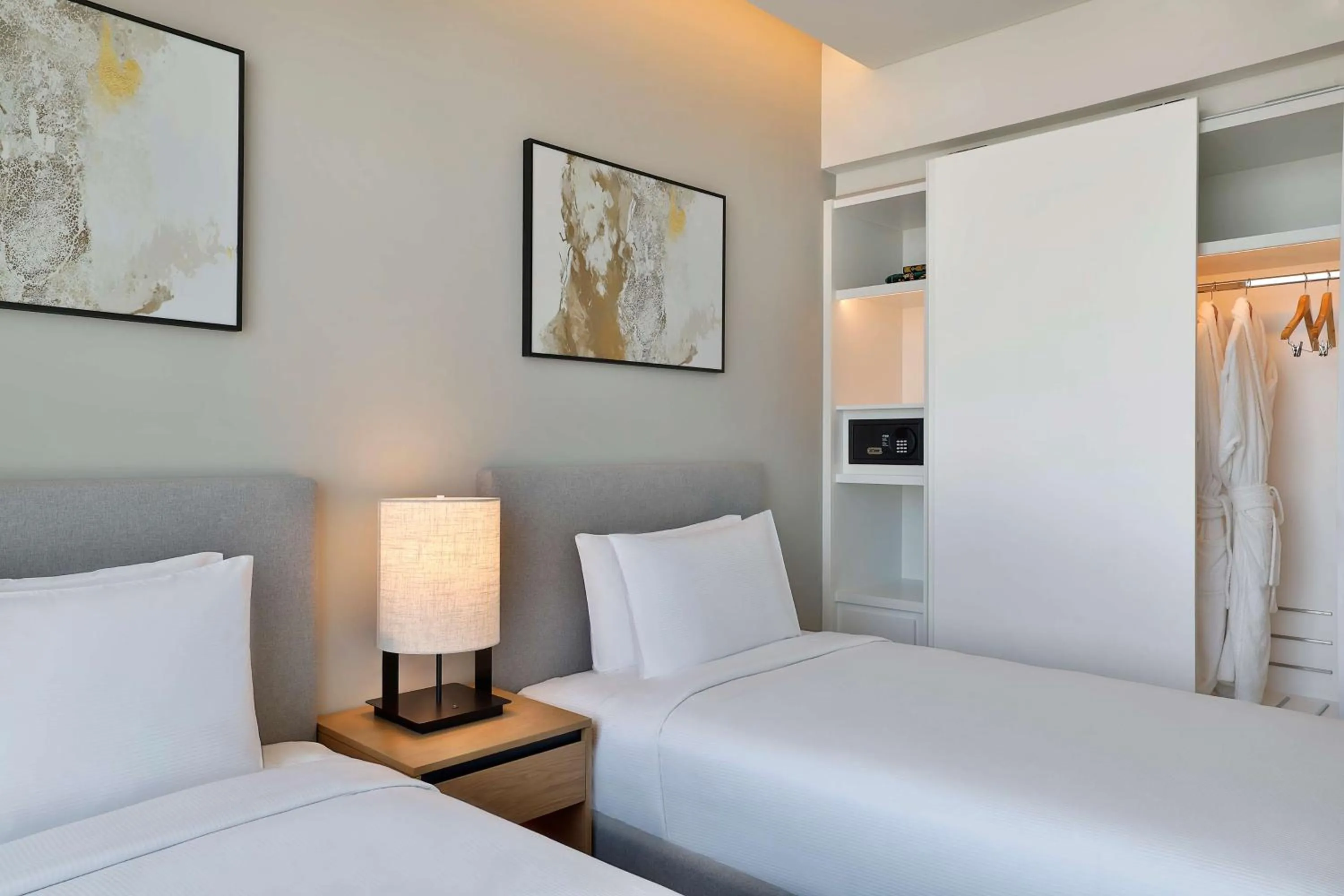 Bed in Doubletree By Hilton Abu Dhabi Yas Island Residences