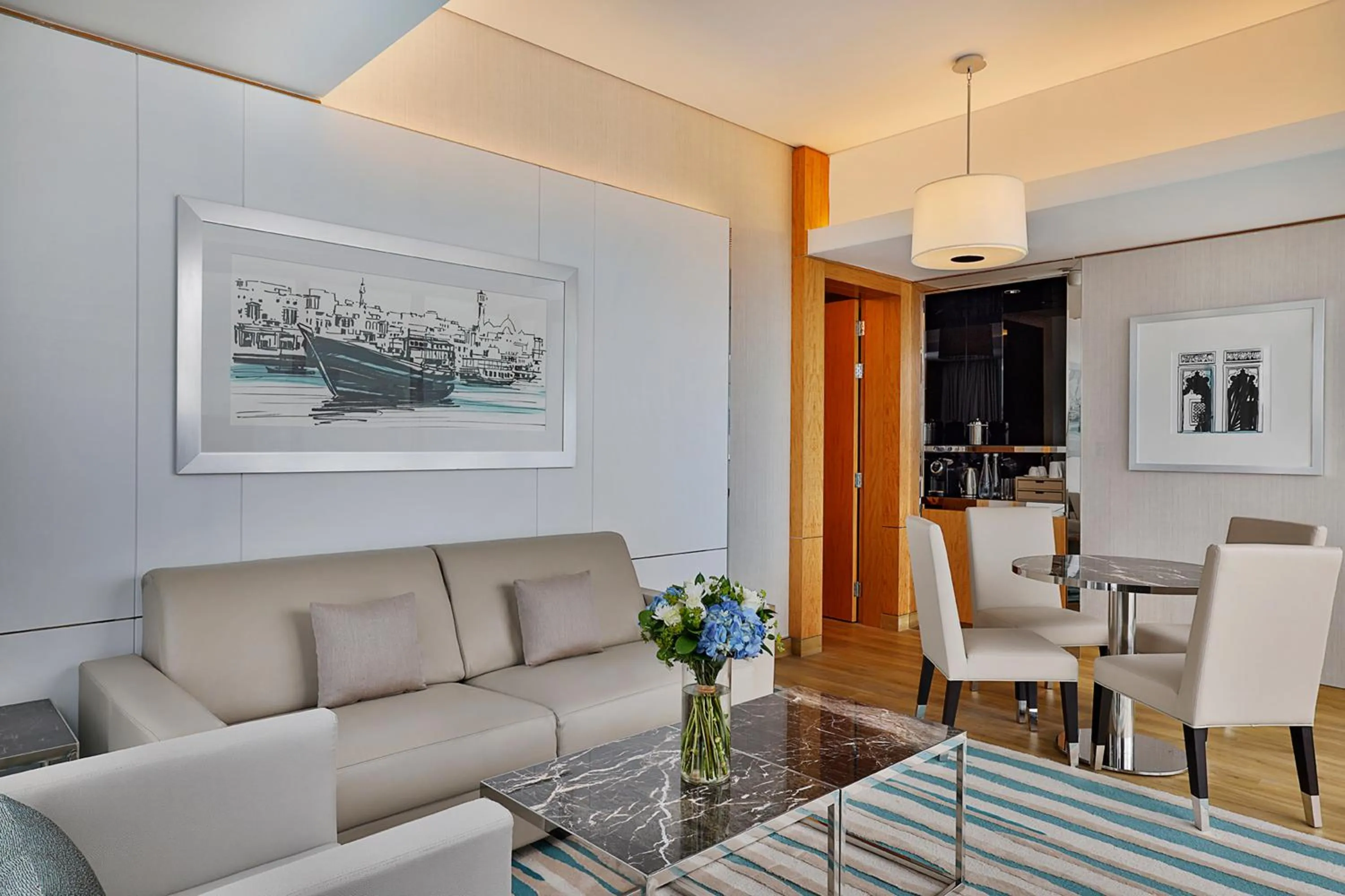 Living room in Hilton Dubai Palm Jumeirah