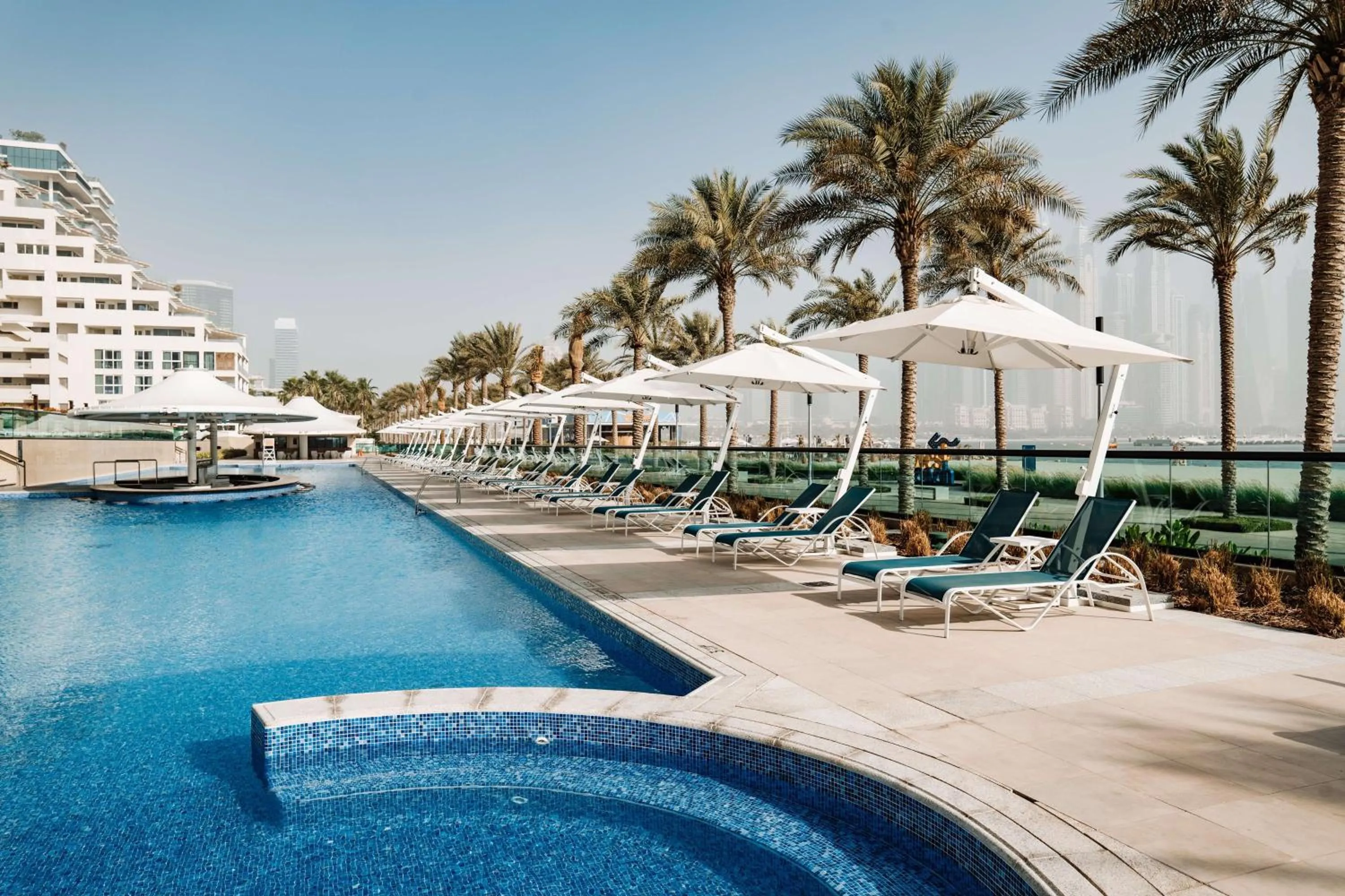 Restaurant/places to eat in Hilton Dubai Palm Jumeirah