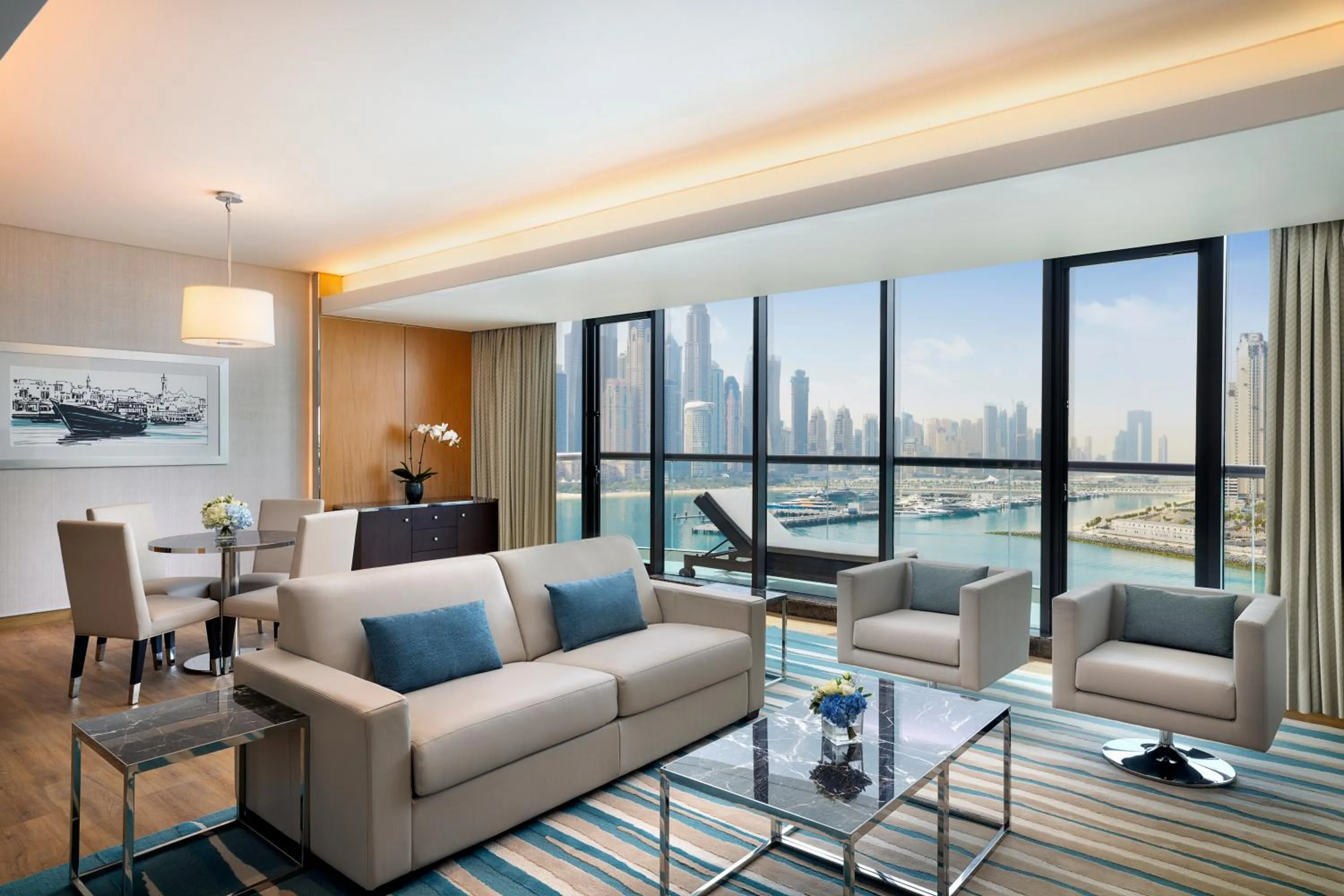 Living room in Hilton Dubai Palm Jumeirah