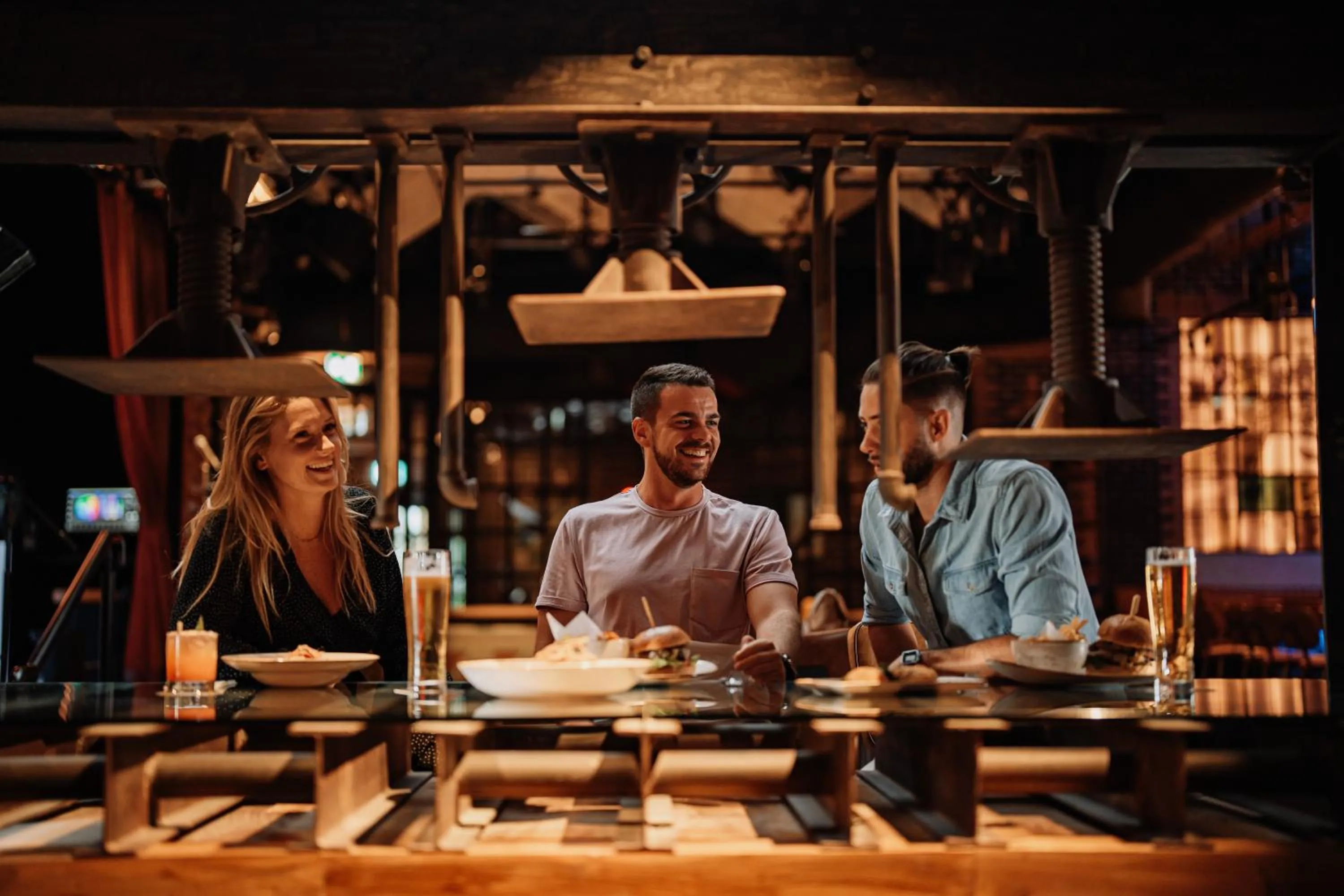 Restaurant/places to eat in Hilton Dubai Palm Jumeirah