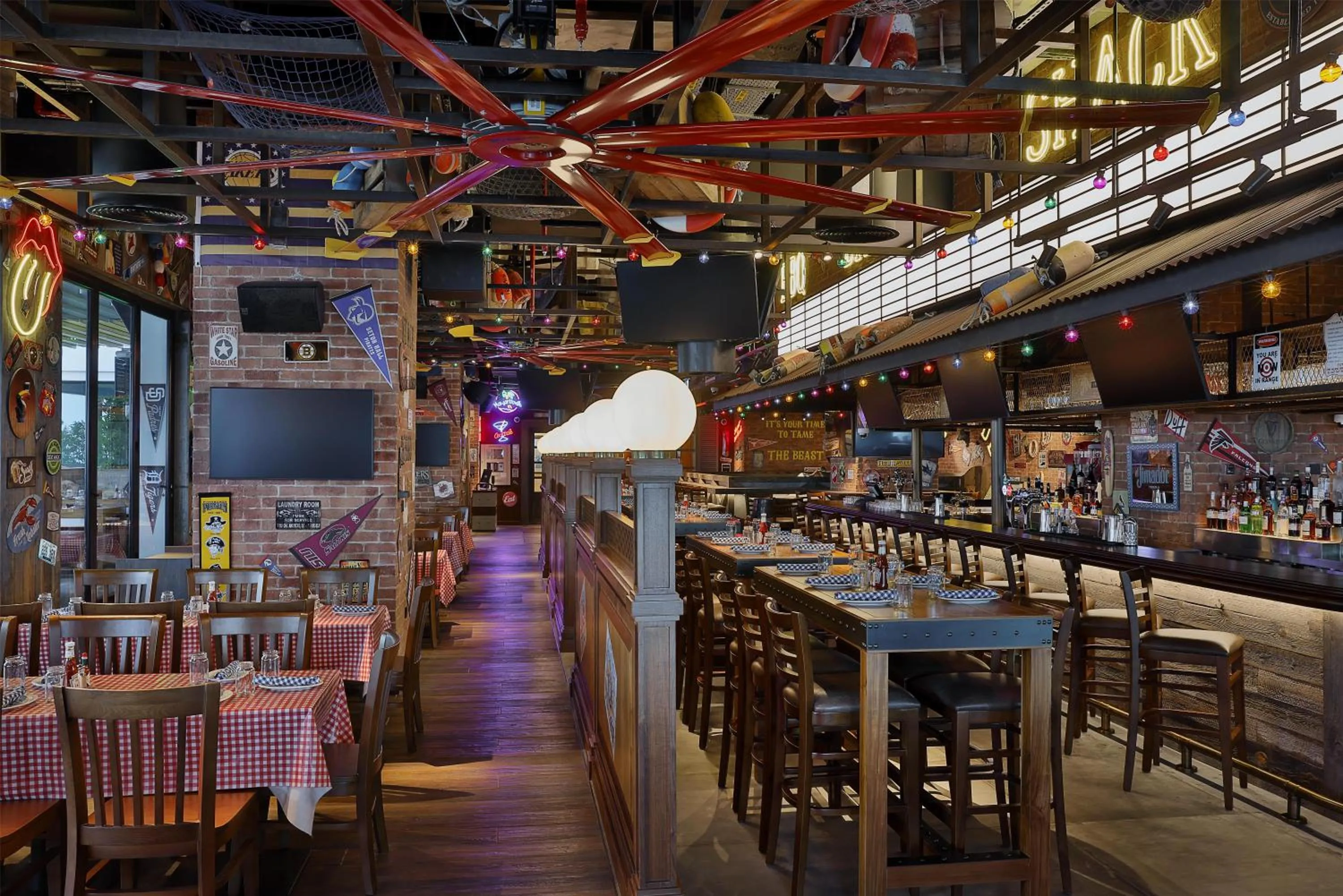 Restaurant/places to eat in Hilton Dubai Palm Jumeirah