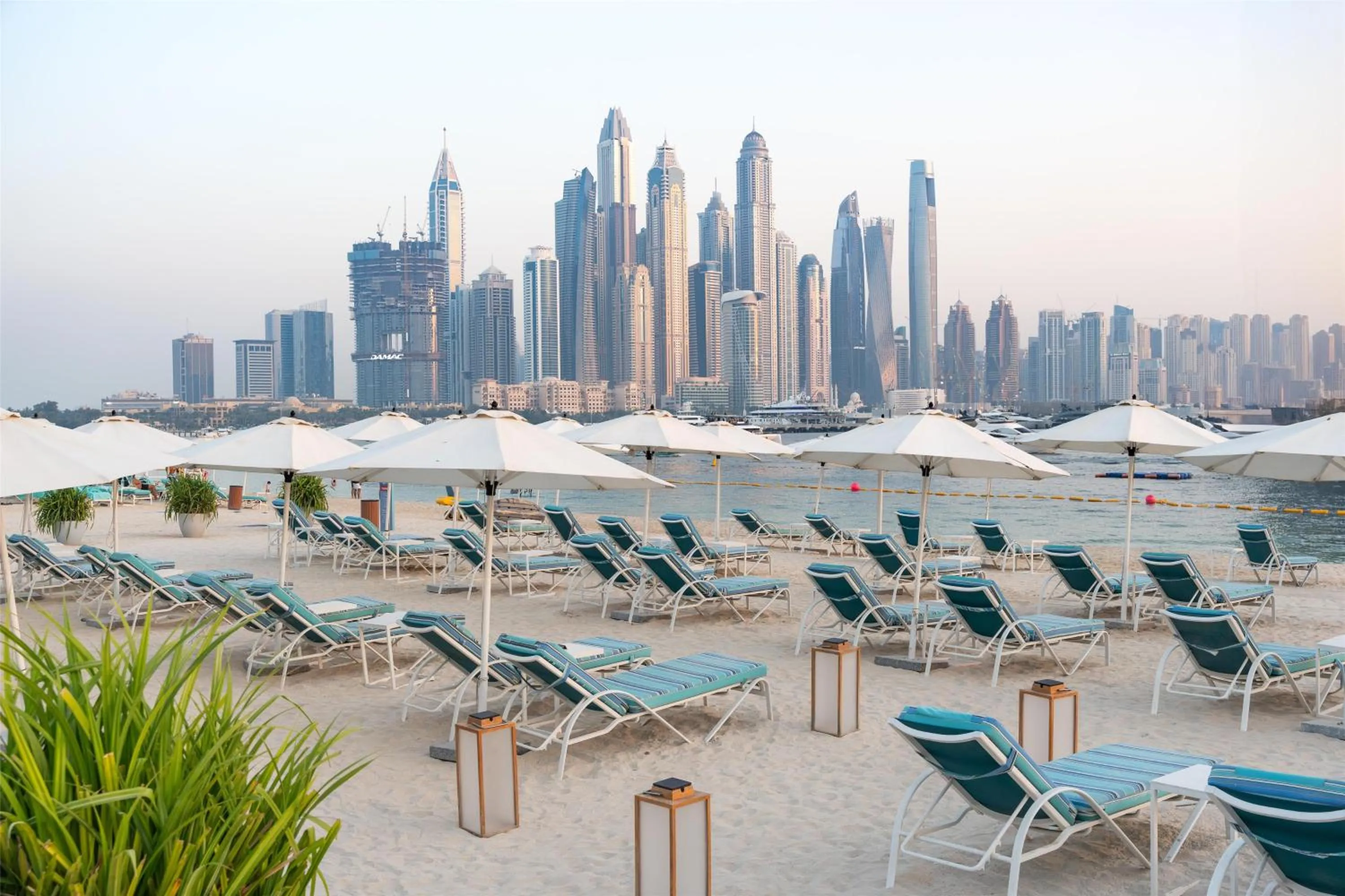 Restaurant/places to eat in Hilton Dubai Palm Jumeirah