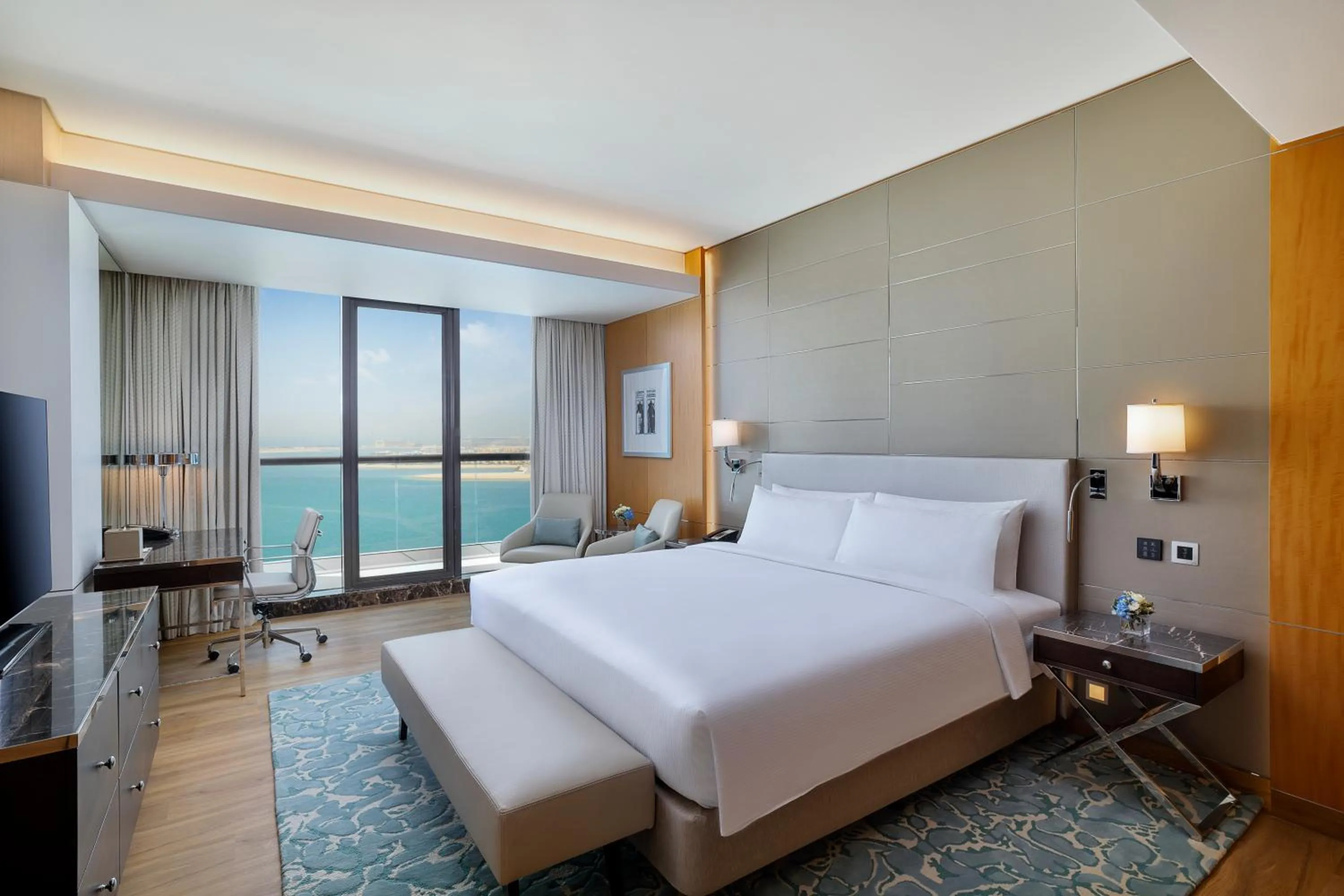 Bed in Hilton Dubai Palm Jumeirah