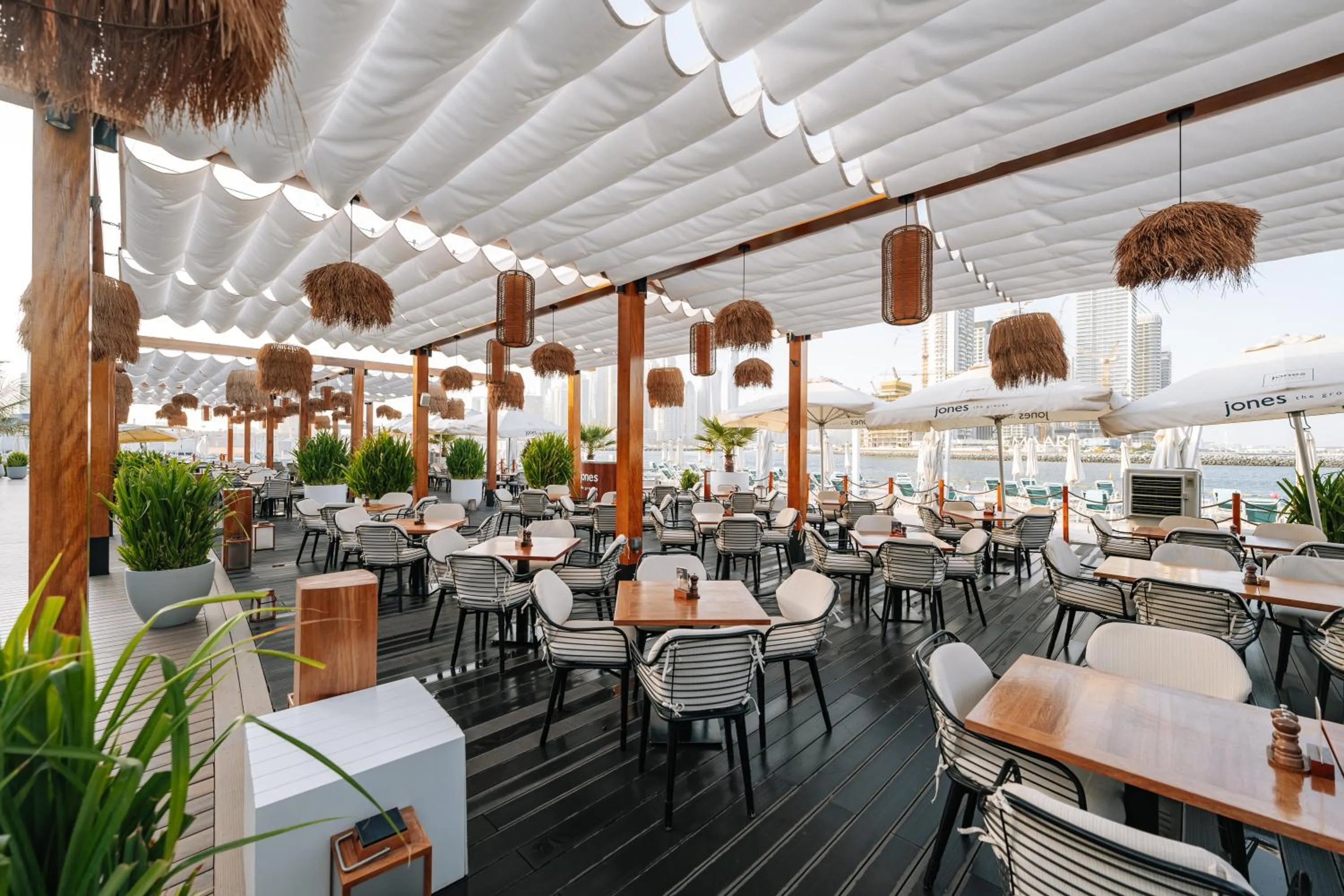 Restaurant/places to eat in Hilton Dubai Palm Jumeirah