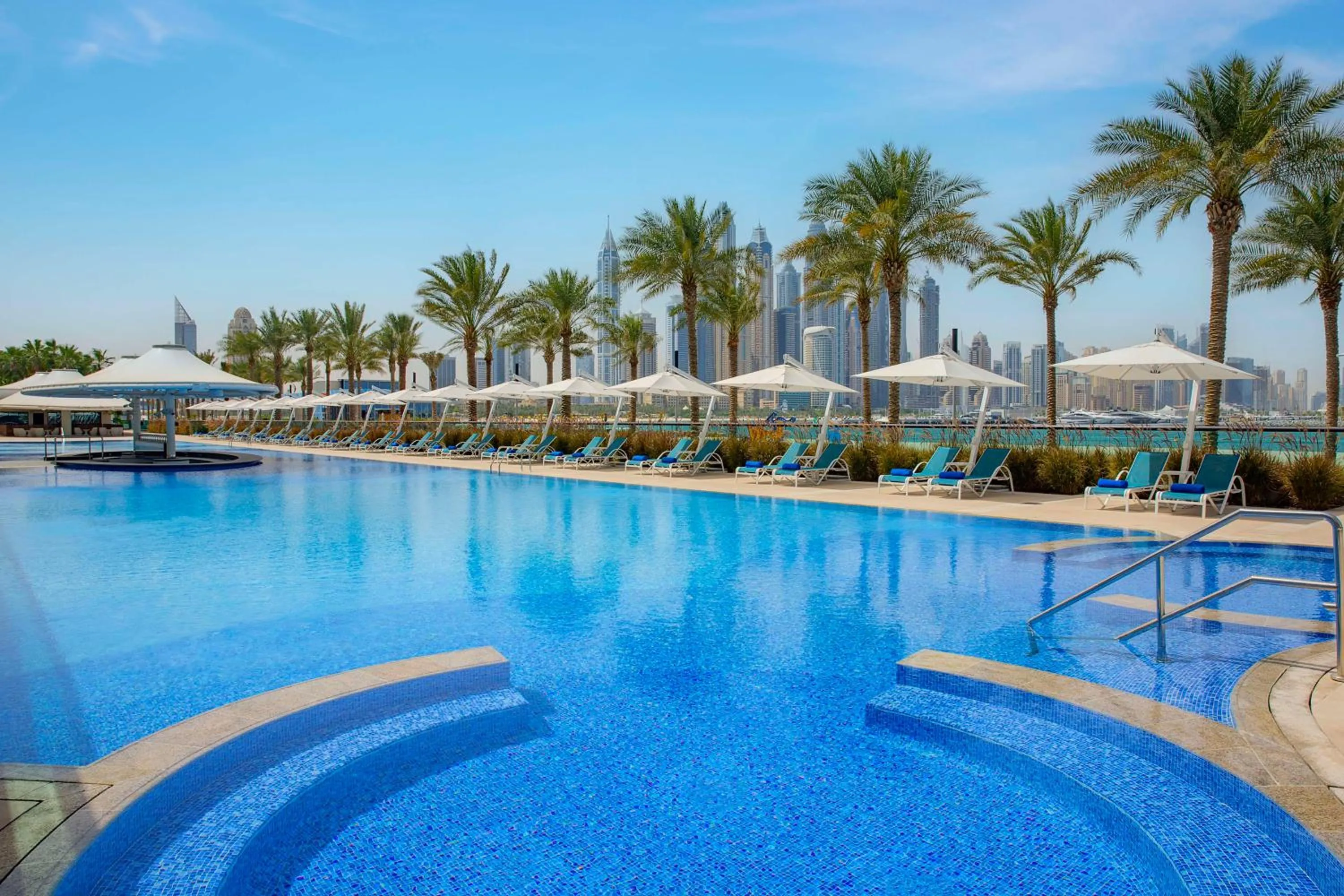 Pool view in Hilton Dubai Palm Jumeirah