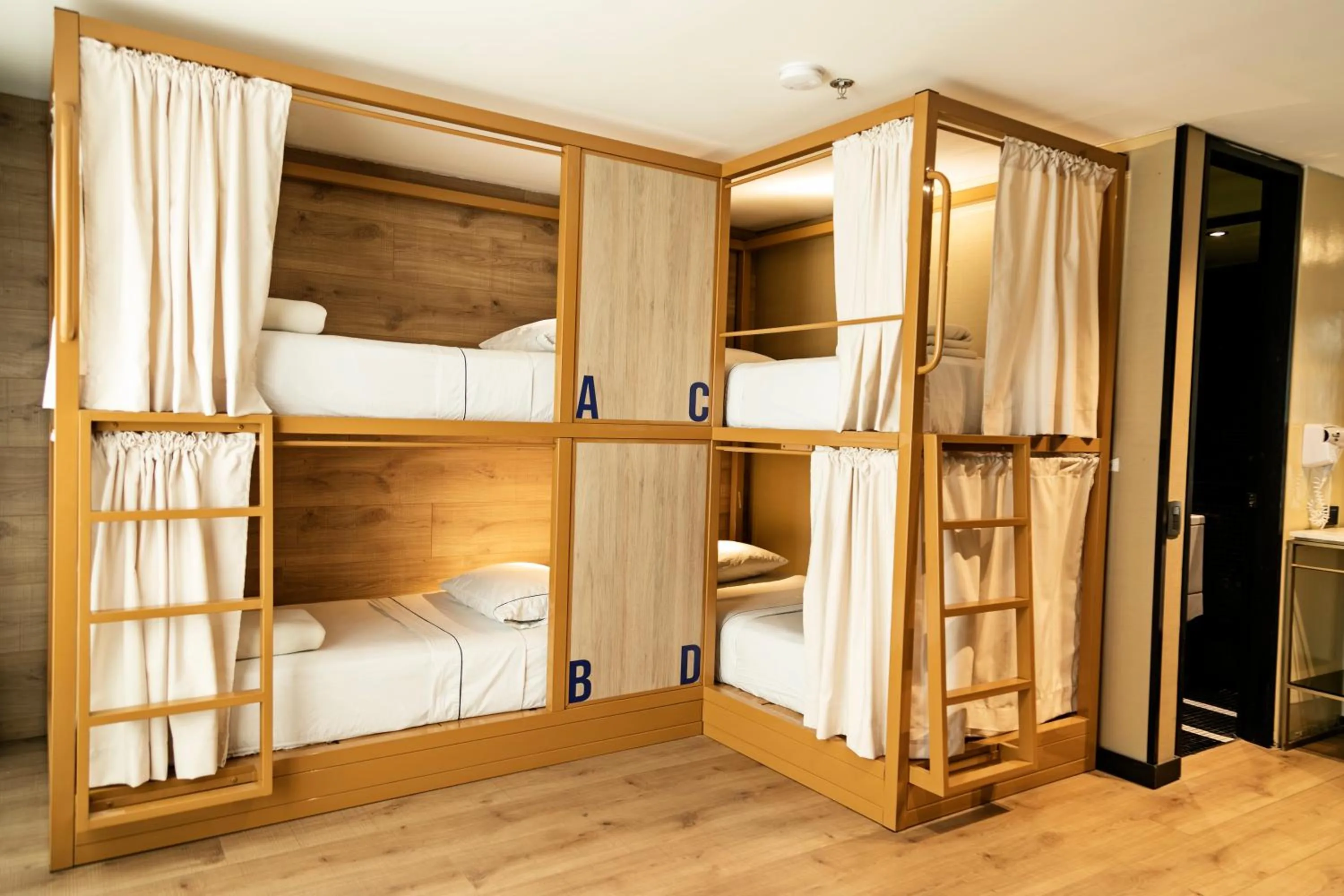 Bathroom, Bed in Viajero Bogotá Hostel & Spa