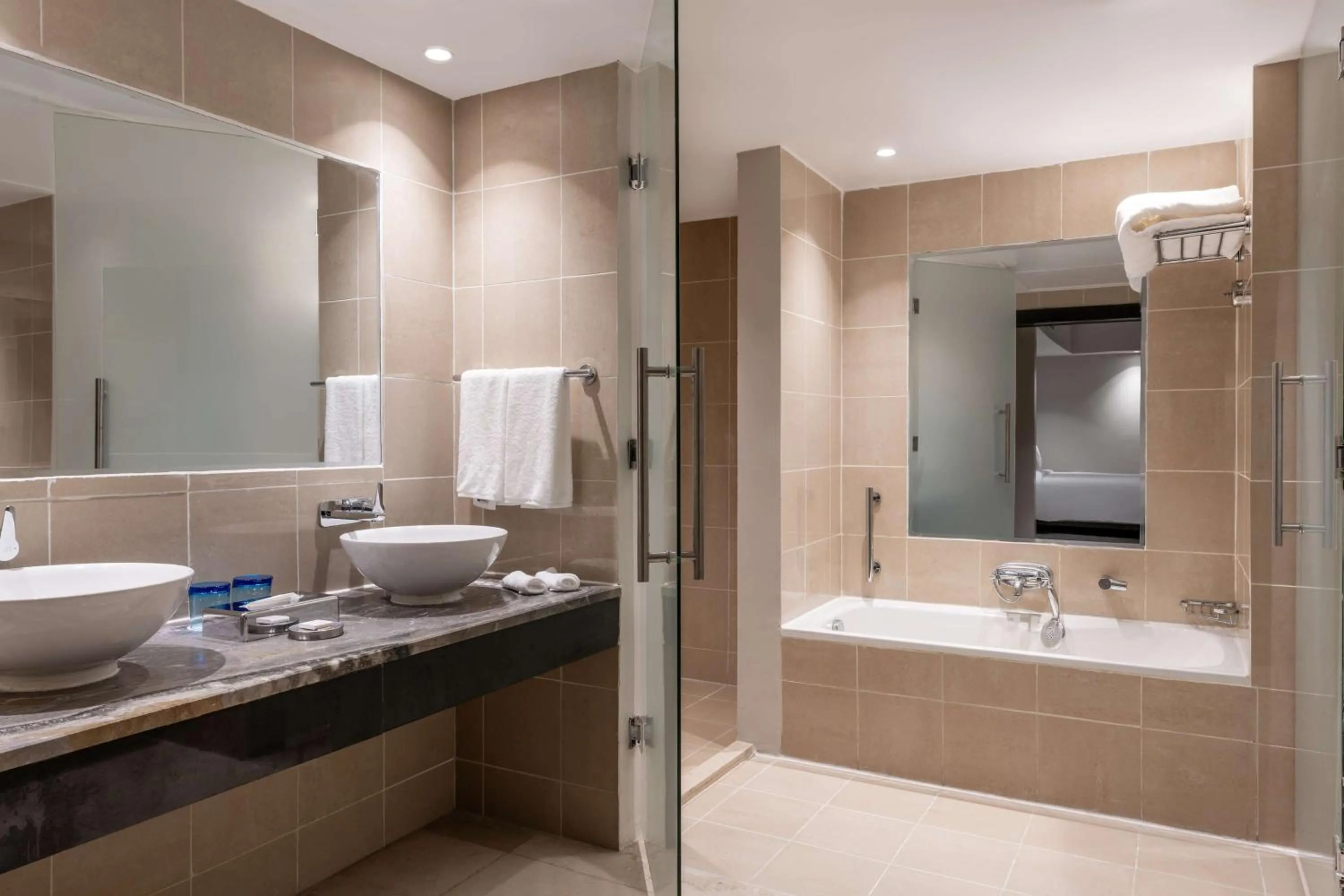 Bathroom in Radisson Blu Anchorage Hotel