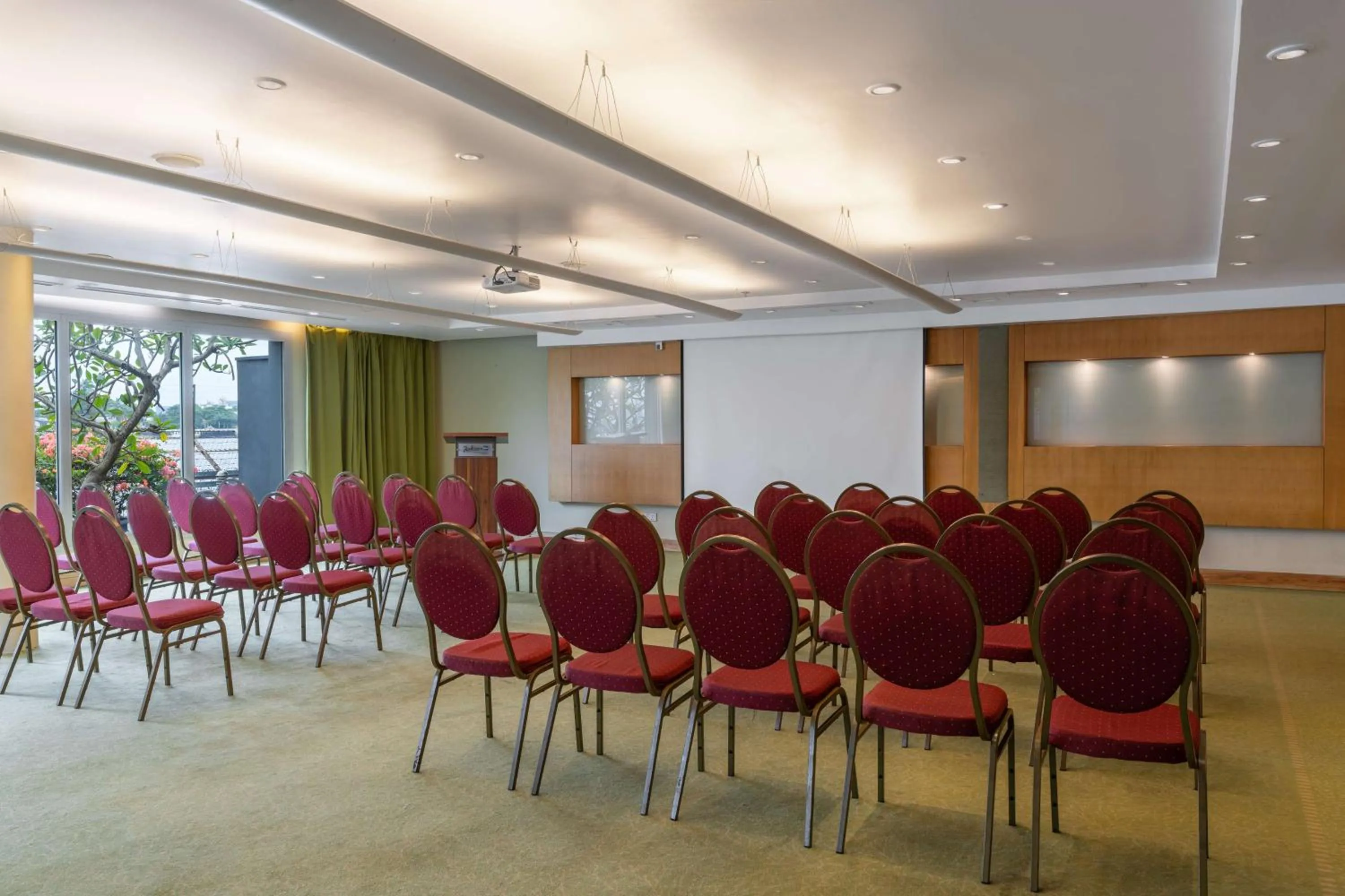Meeting/conference room in Radisson Blu Anchorage Hotel